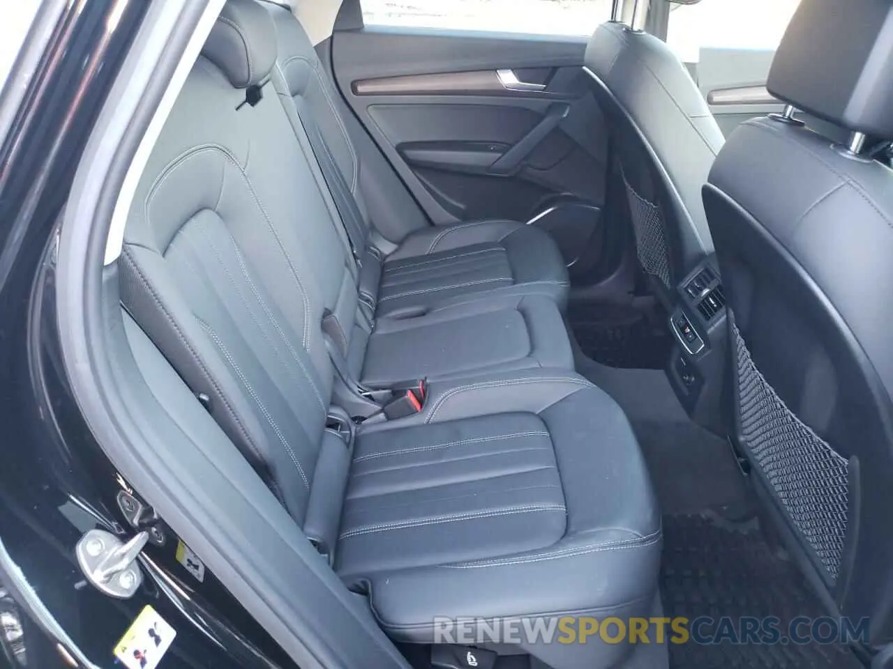 10 Photograph of a damaged car WA1AAAFY6M2128929 AUDI Q5 2021