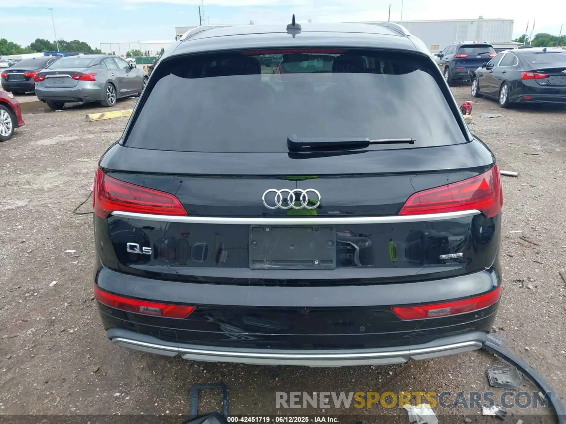 17 Фотография поврежденного автомобиля WA1AAAFYXM2004808 AUDI Q5 2021