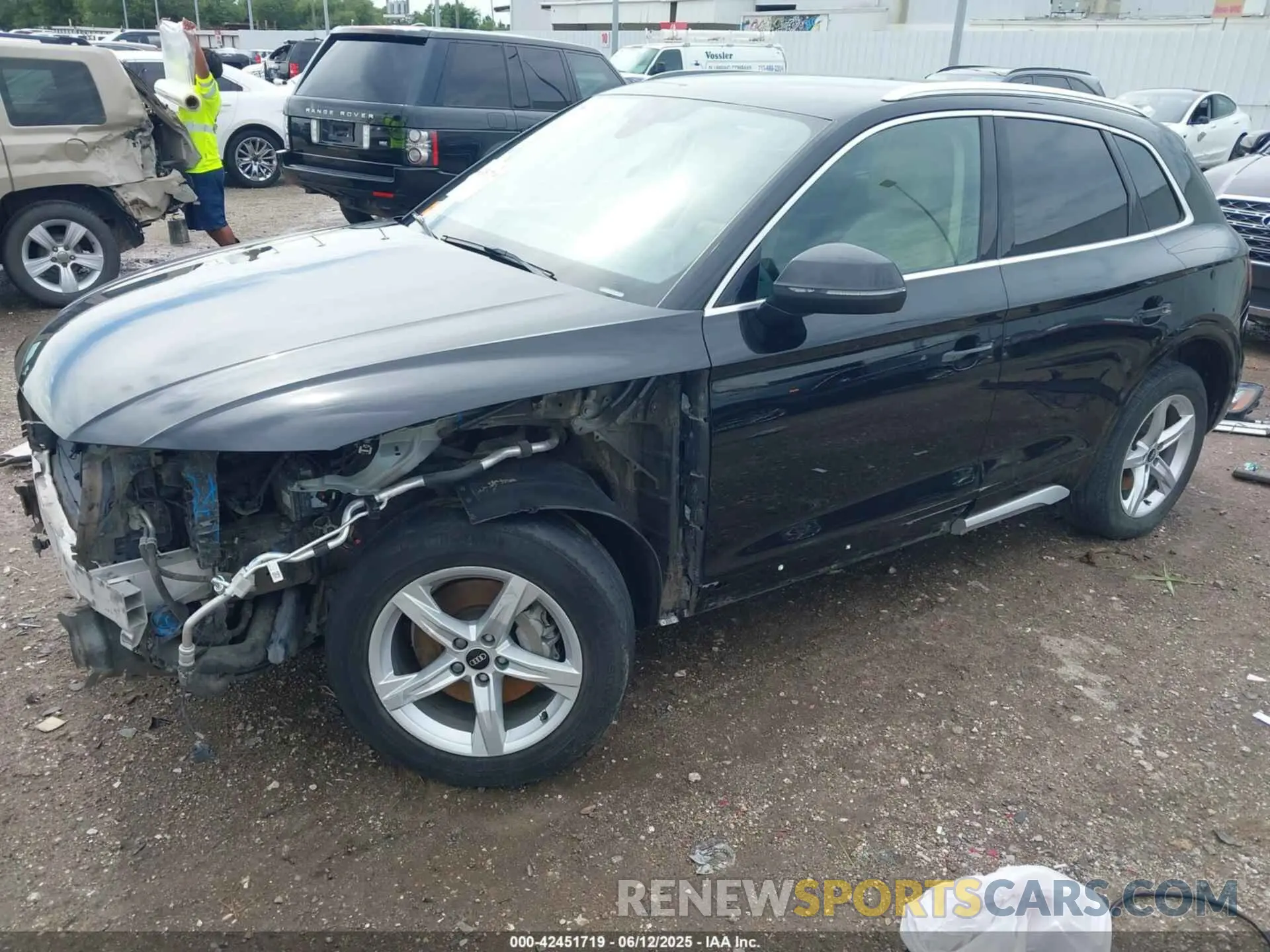 2 Фотография поврежденного автомобиля WA1AAAFYXM2004808 AUDI Q5 2021