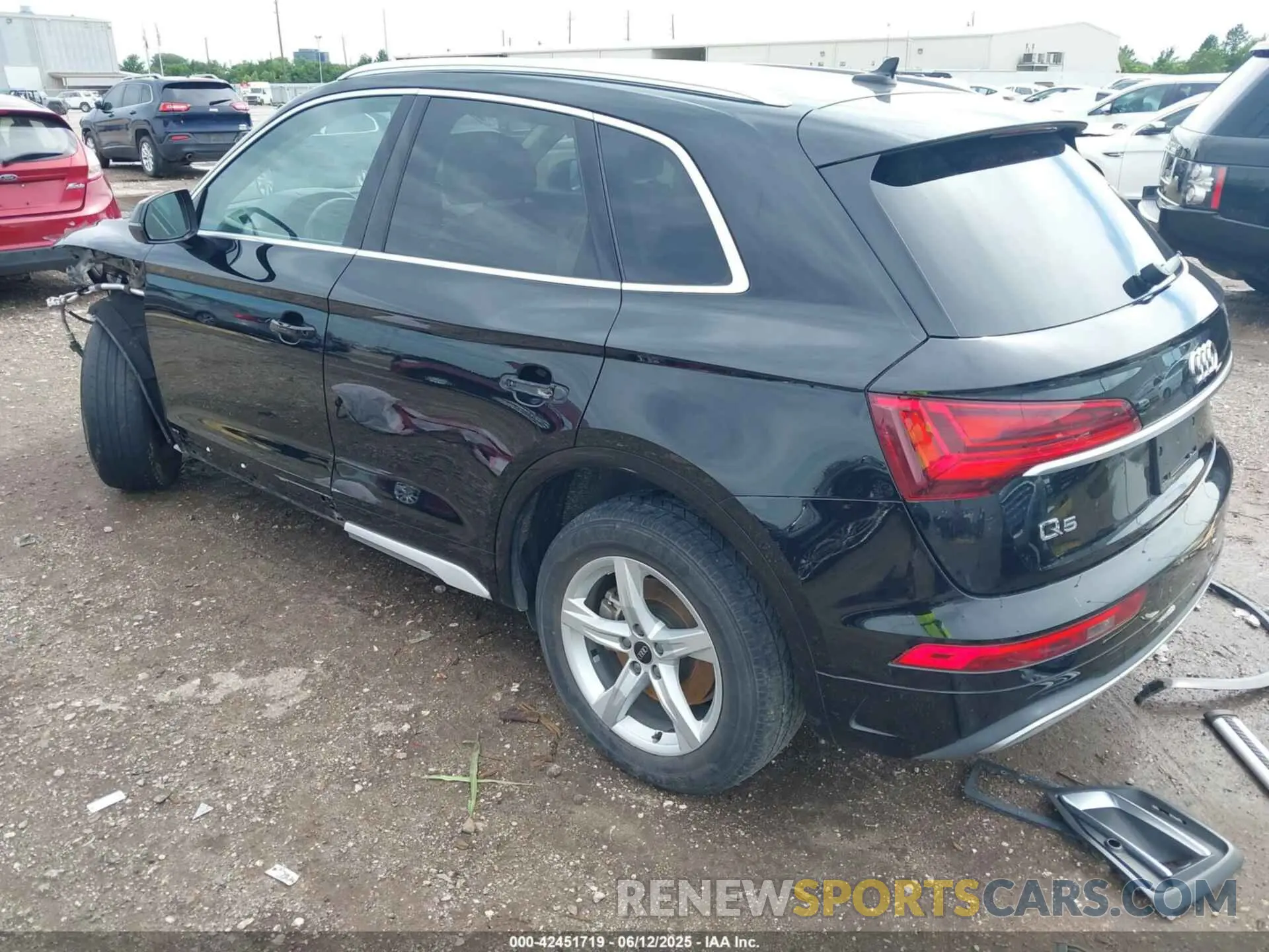 3 Фотография поврежденного автомобиля WA1AAAFYXM2004808 AUDI Q5 2021
