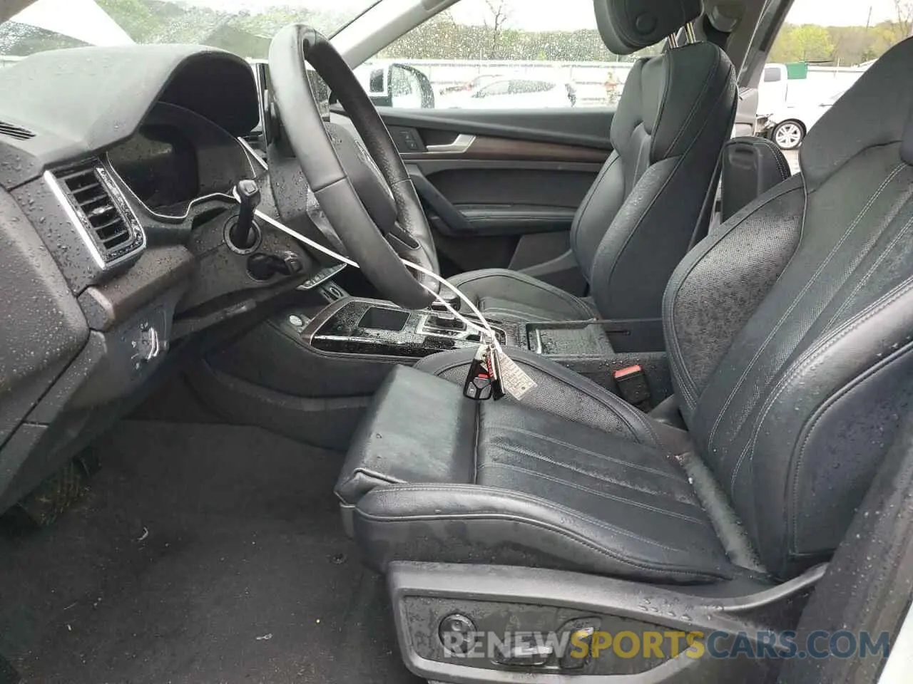 7 Photograph of a damaged car WA1BAAFY0M2061846 AUDI Q5 2021