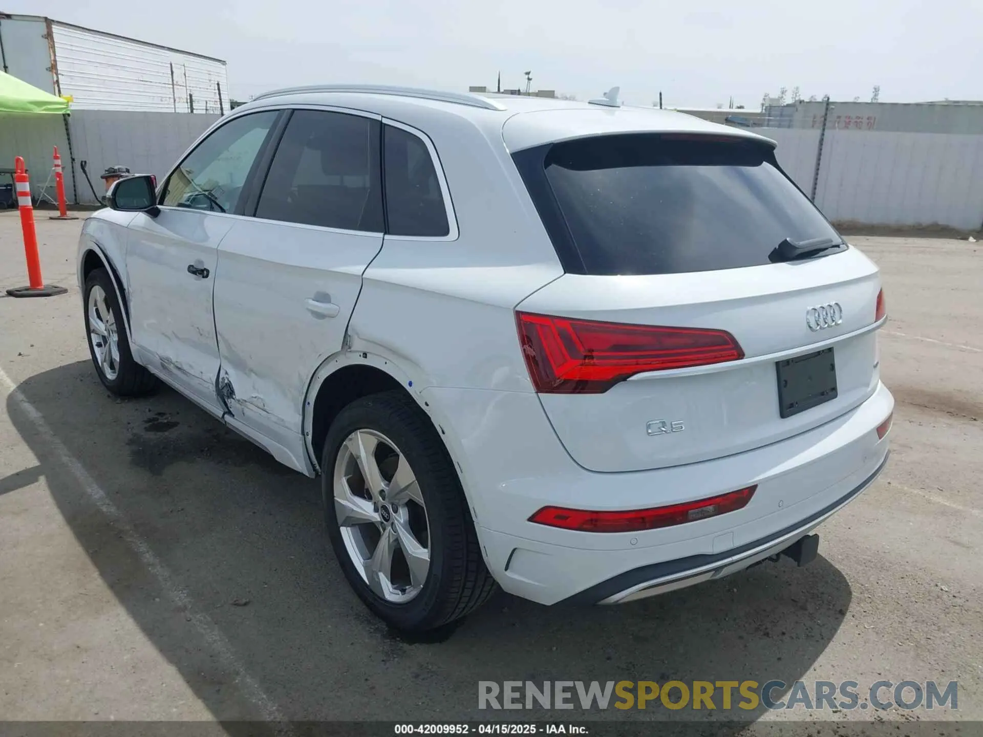 3 Фотография поврежденного автомобиля WA1BAAFY0M2069879 AUDI Q5 2021