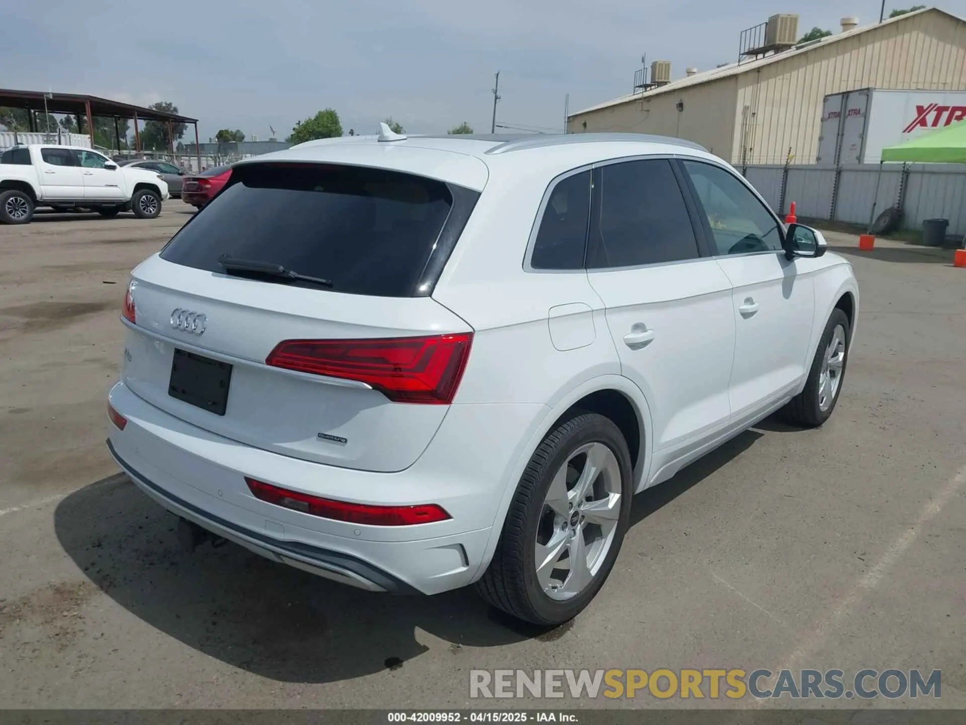 4 Фотография поврежденного автомобиля WA1BAAFY0M2069879 AUDI Q5 2021