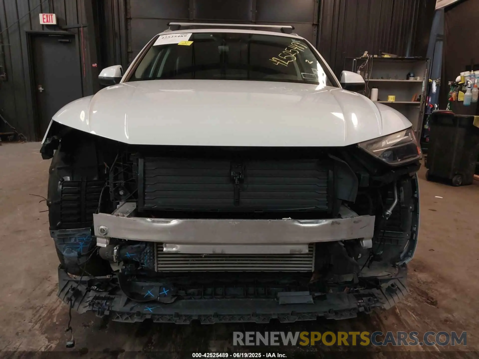 6 Photograph of a damaged car WA1BAAFY0M2110401 AUDI Q5 2021