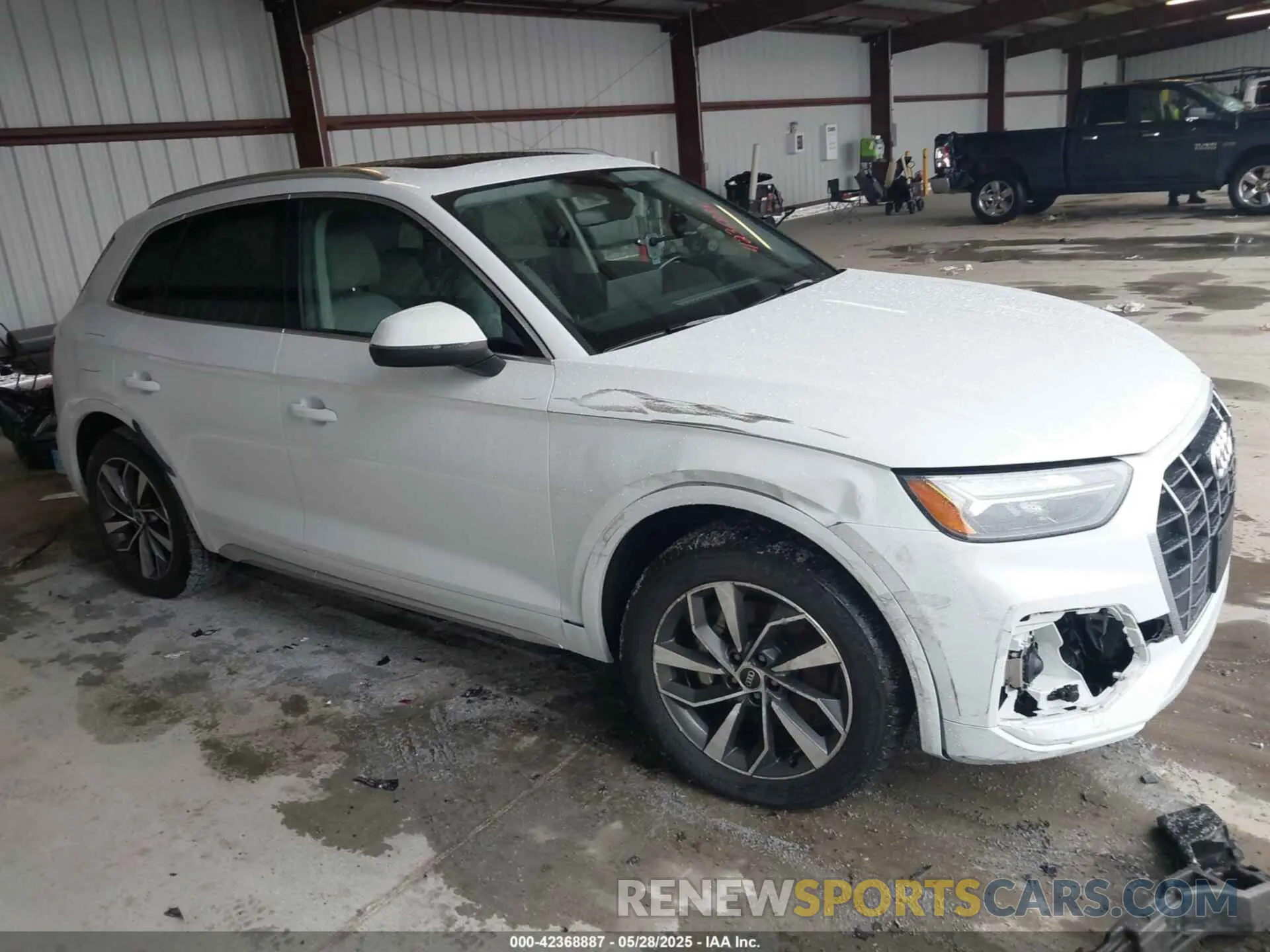 13 Фотография поврежденного автомобиля WA1BAAFY0M2127179 AUDI Q5 2021