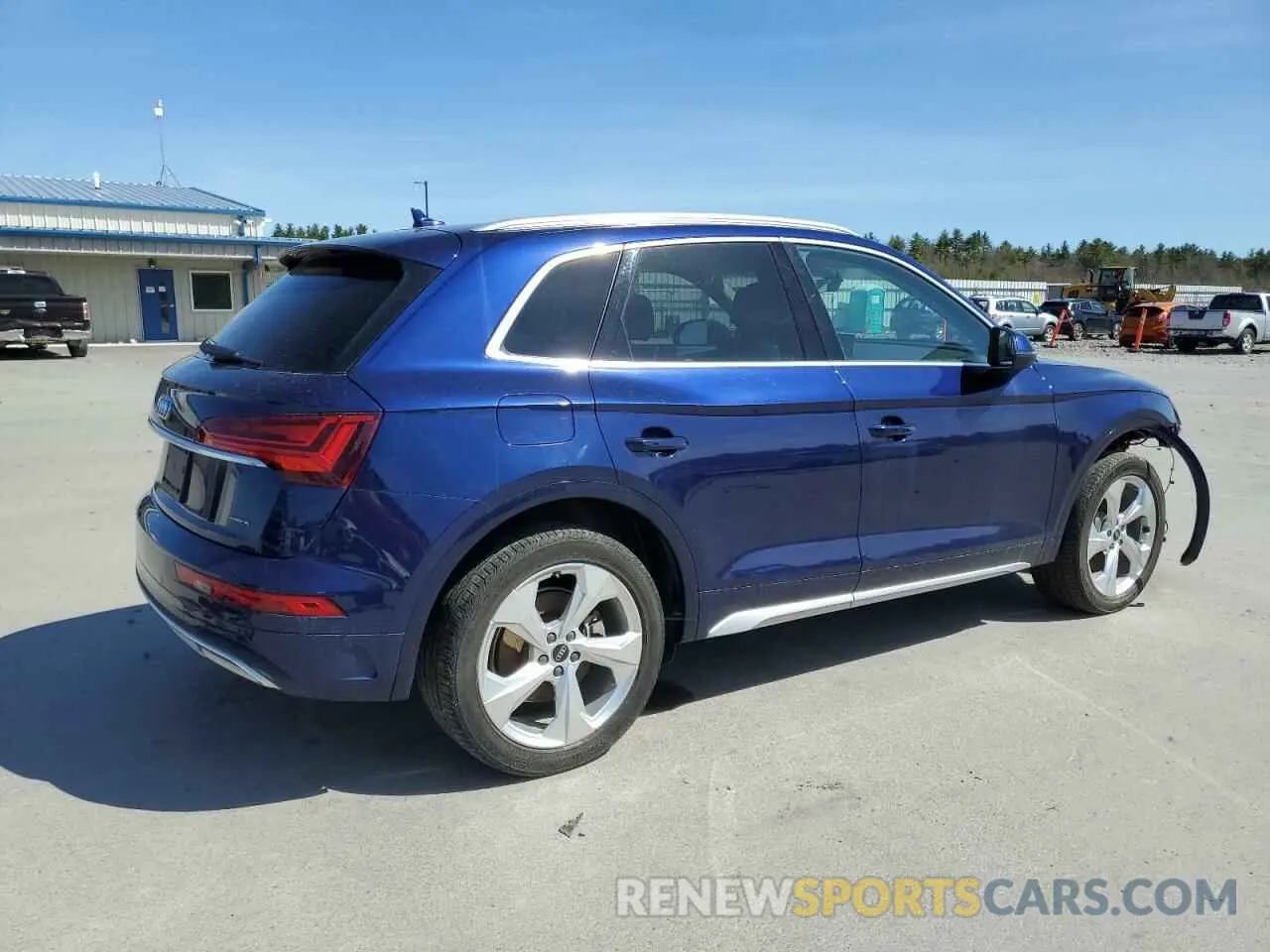 3 Photograph of a damaged car WA1BAAFY0M2136285 AUDI Q5 2021