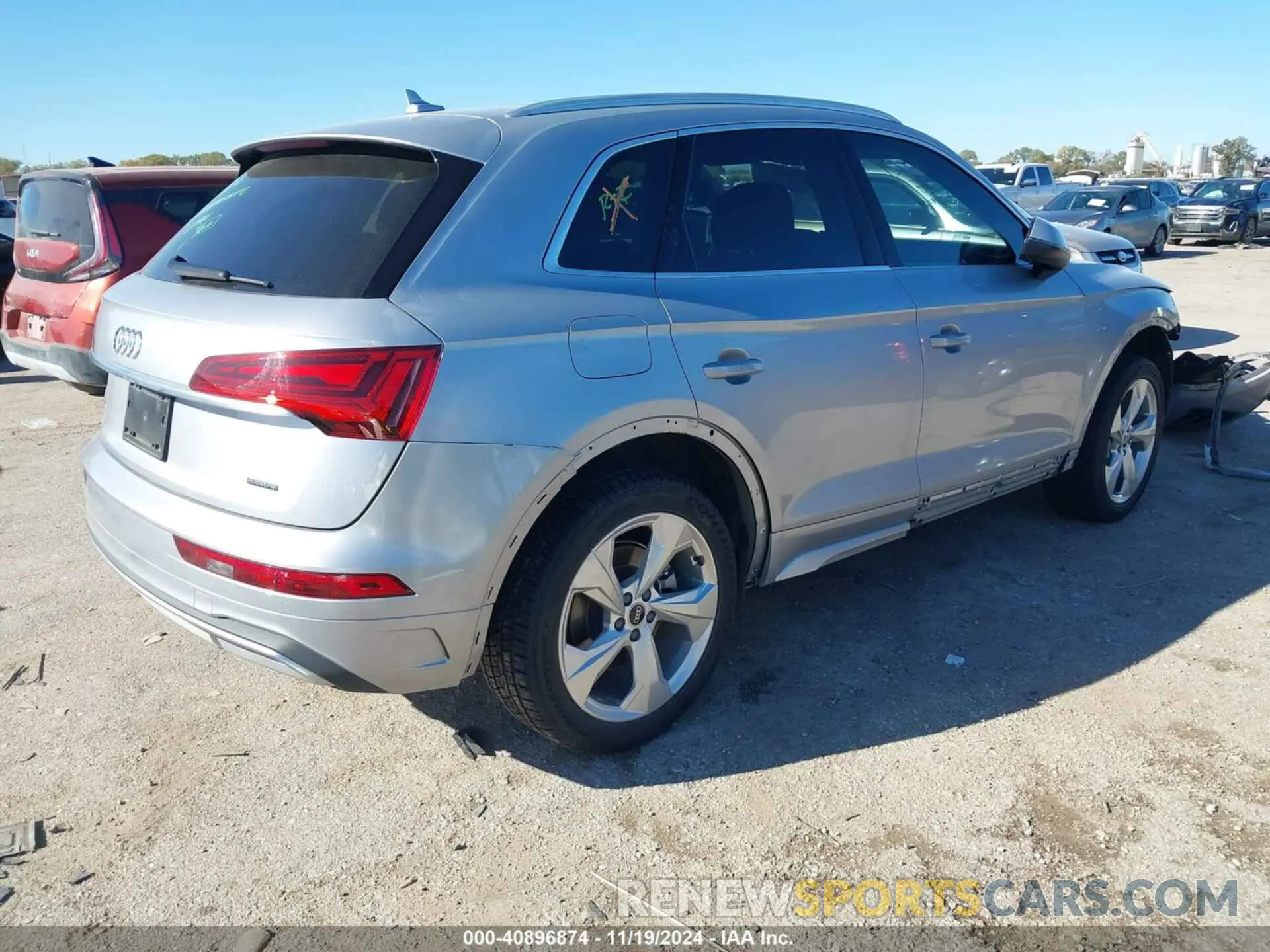 4 Фотография поврежденного автомобиля WA1BAAFY1M2055571 AUDI Q5 2021