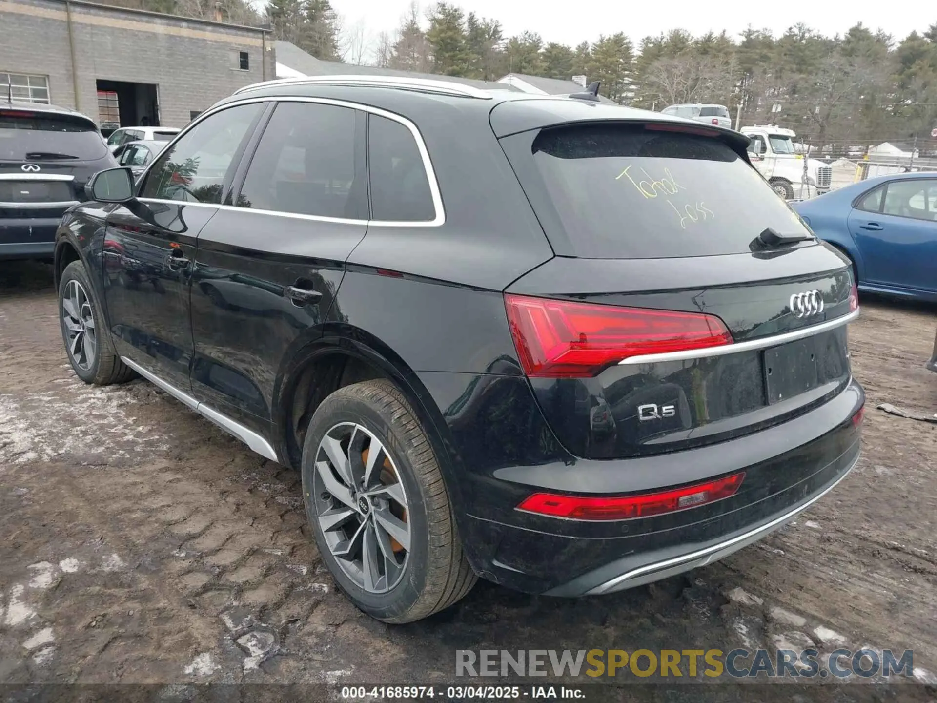 3 Фотография поврежденного автомобиля WA1BAAFY1M2113680 AUDI Q5 2021