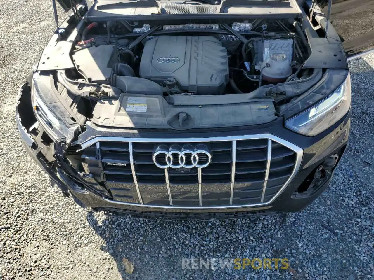 13 Photograph of a damaged car WA1BAAFY1M2134979 AUDI Q5 2021