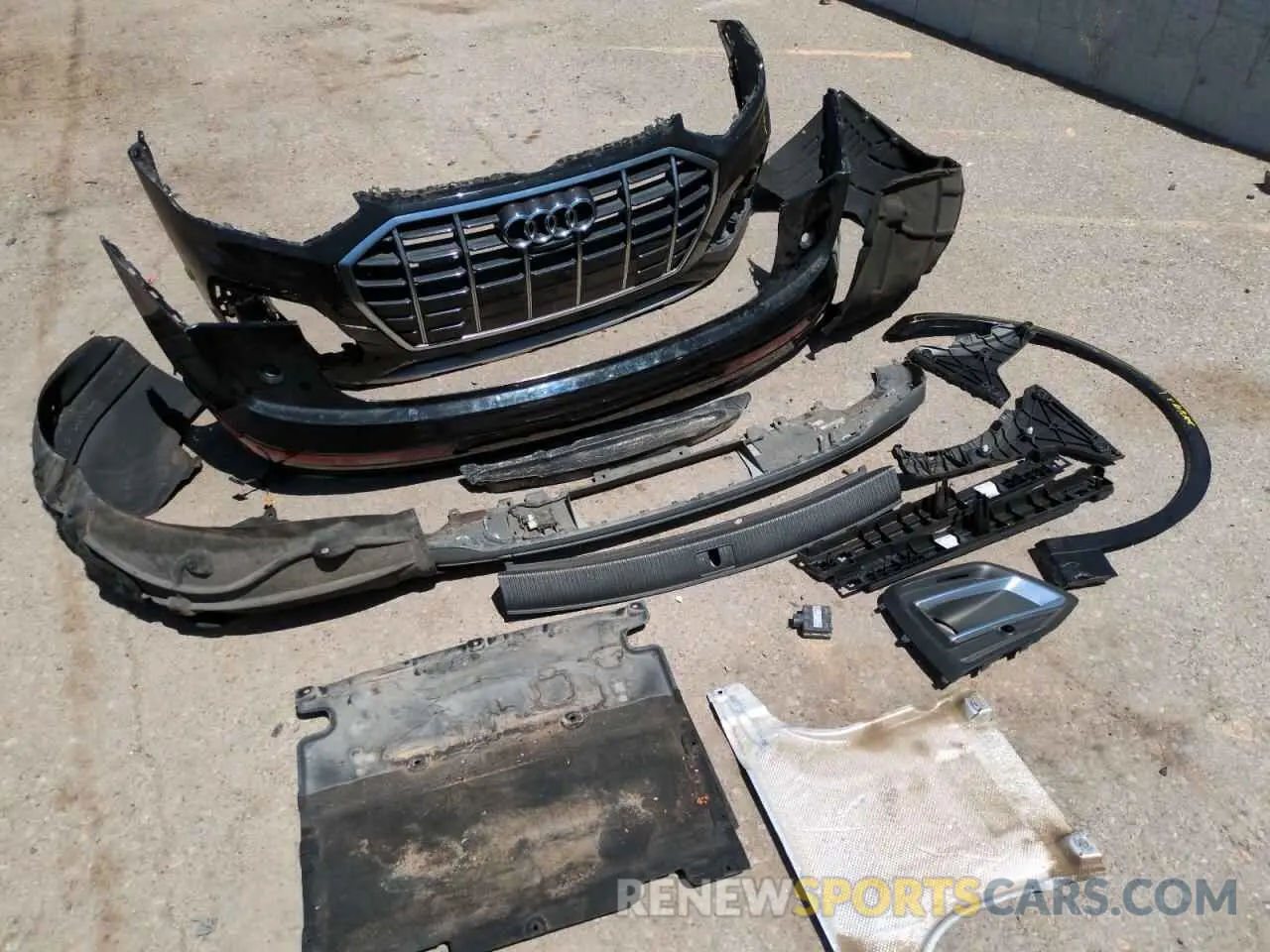 13 Photograph of a damaged car WA1BAAFY3M2002421 AUDI Q5 2021