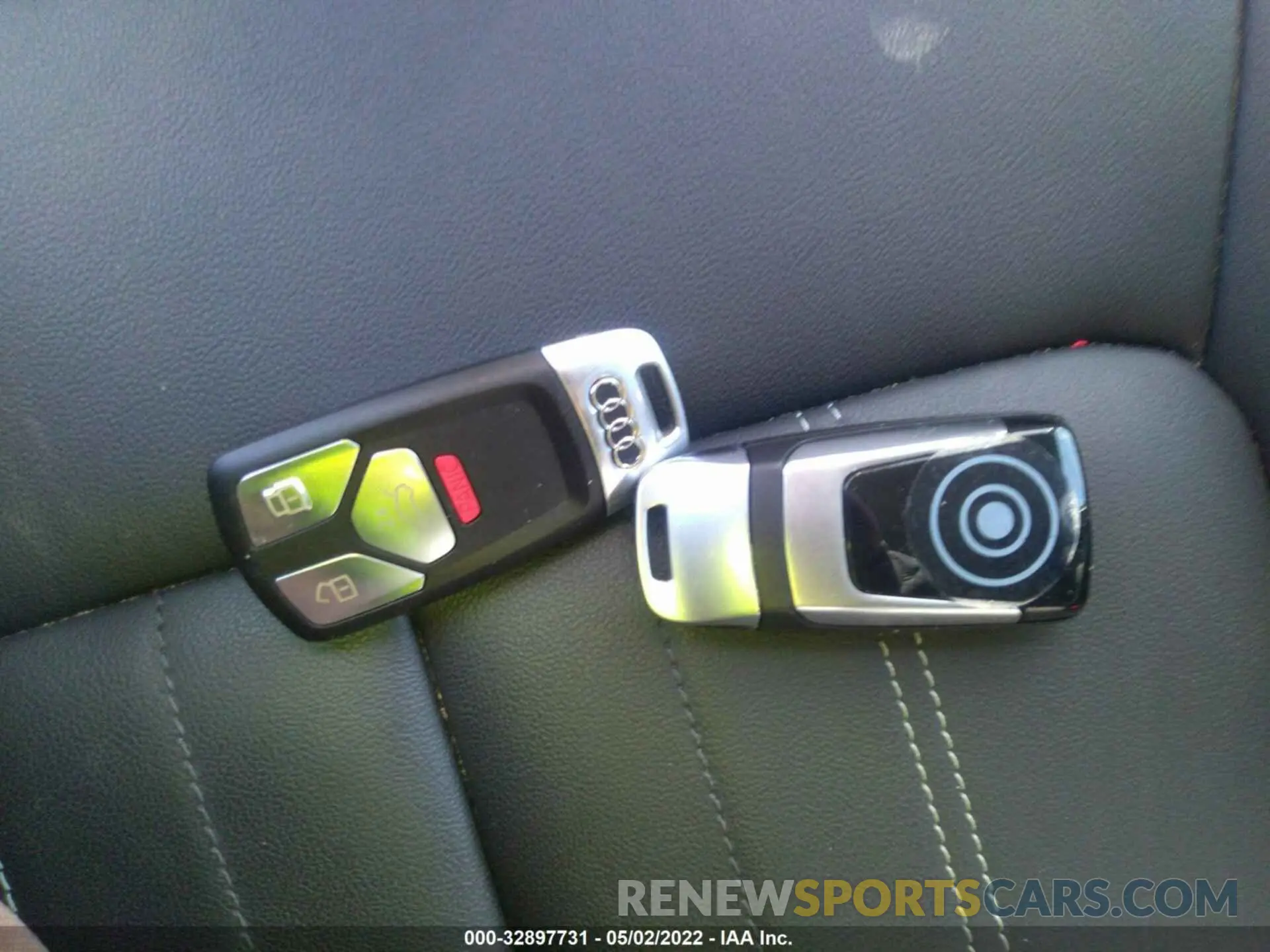 11 Photograph of a damaged car WA1BAAFY3M2025097 AUDI Q5 2021