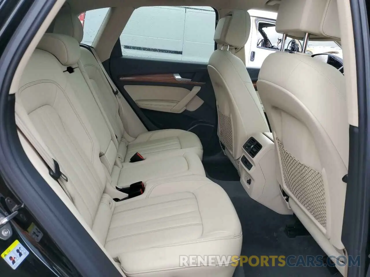 11 Фотография поврежденного автомобиля WA1BAAFY3M2071111 AUDI Q5 2021