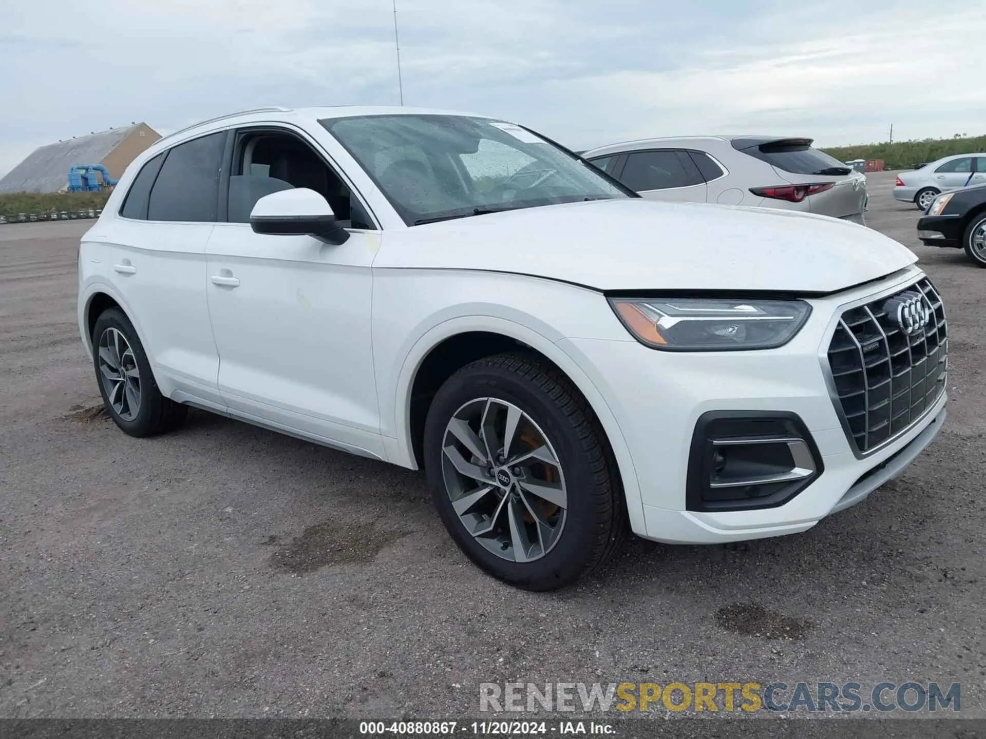 1 Photograph of a damaged car WA1BAAFY3M2084070 AUDI Q5 2021