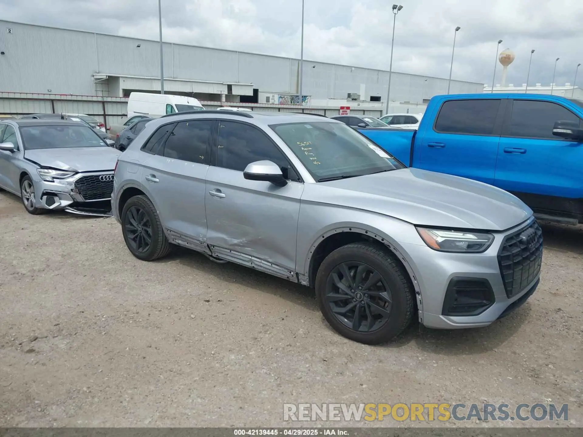 1 Фотография поврежденного автомобиля WA1BAAFY4M2065706 AUDI Q5 2021