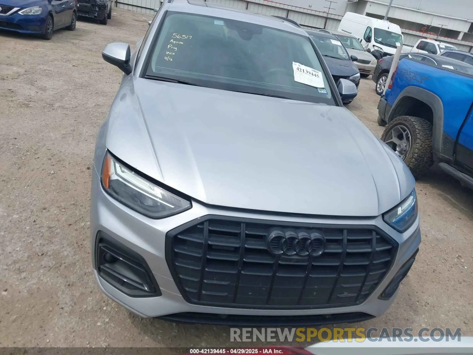 12 Фотография поврежденного автомобиля WA1BAAFY4M2065706 AUDI Q5 2021