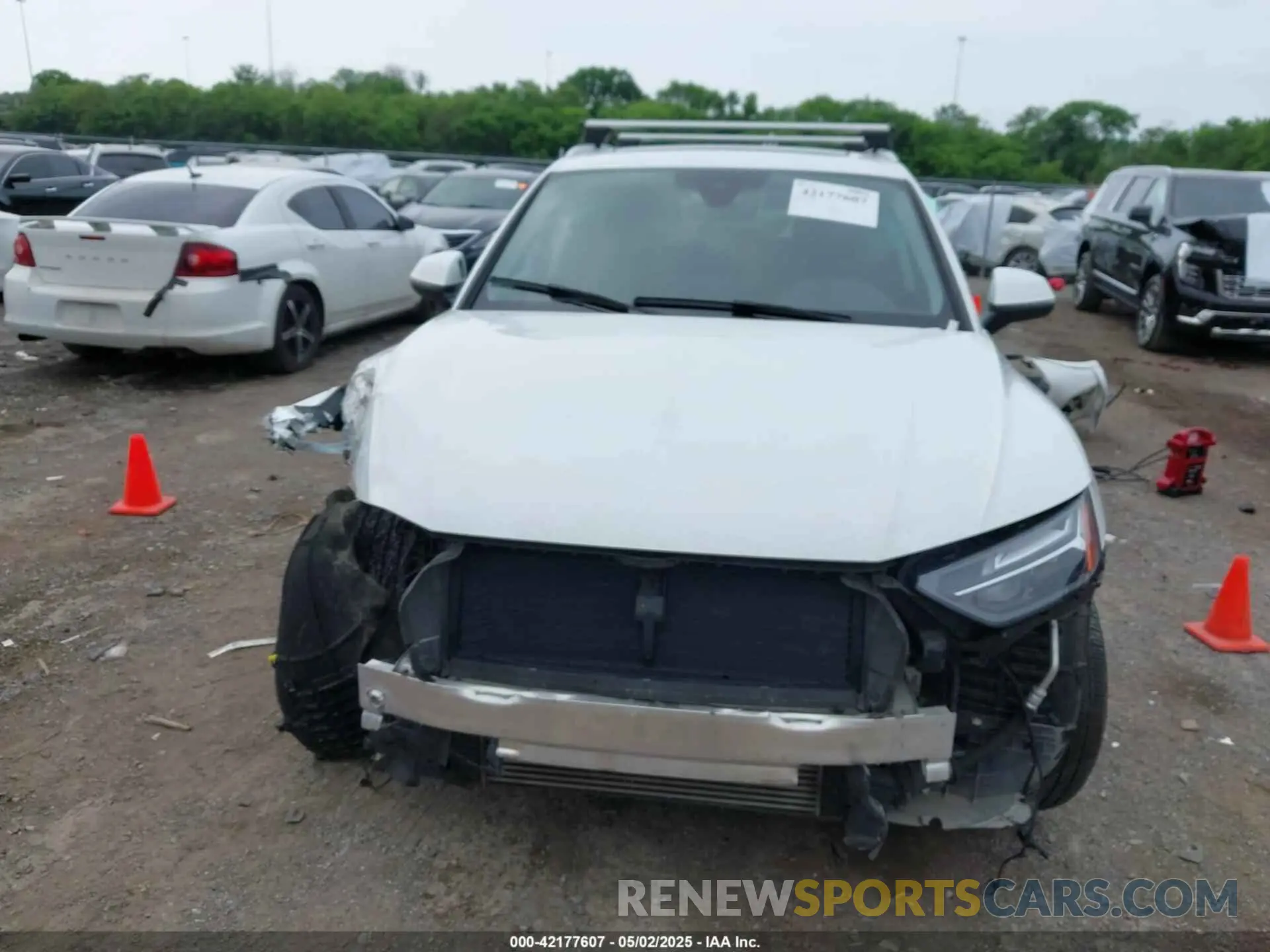 13 Фотография поврежденного автомобиля WA1BAAFY4M2119148 AUDI Q5 2021