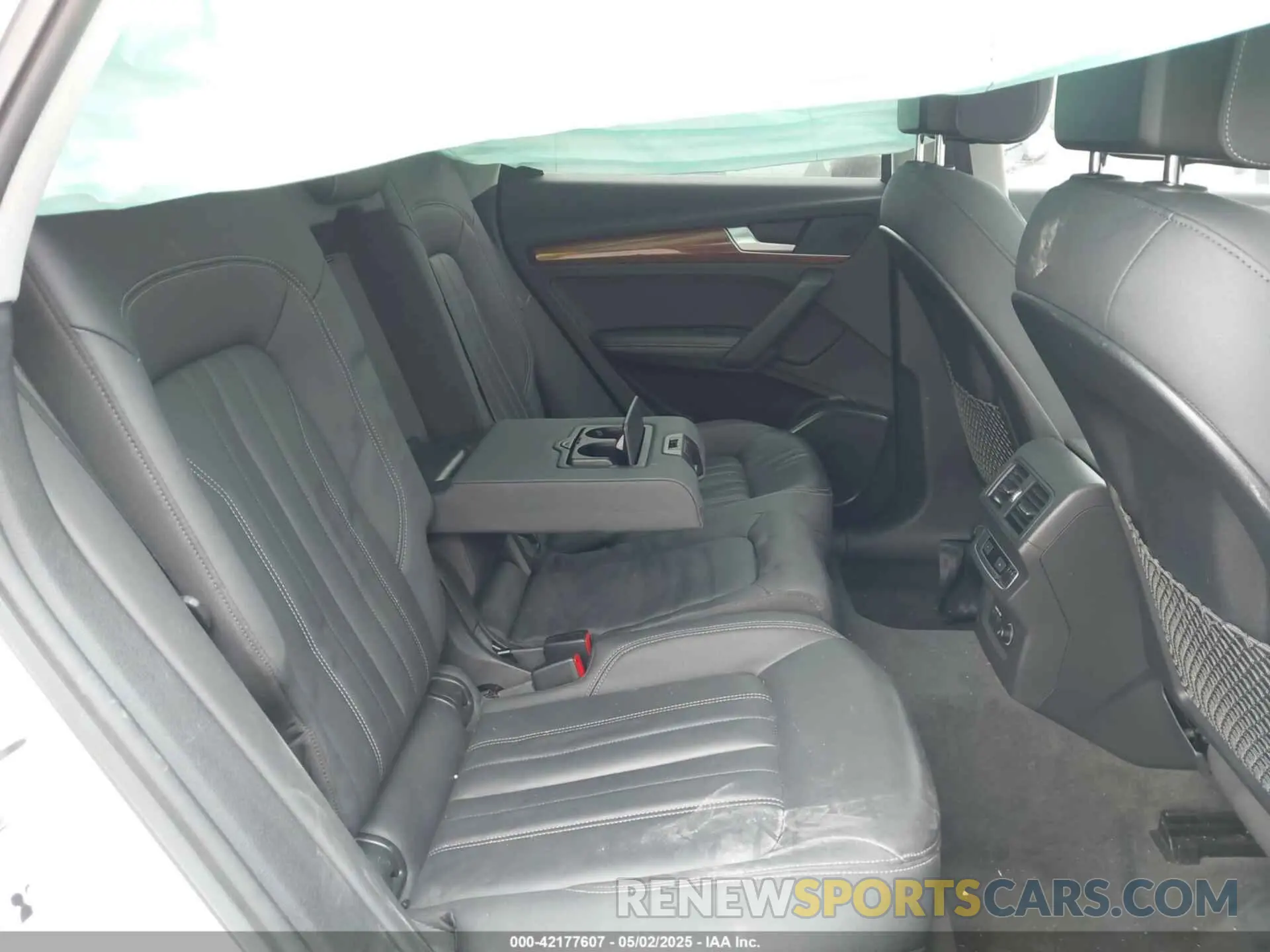 8 Фотография поврежденного автомобиля WA1BAAFY4M2119148 AUDI Q5 2021