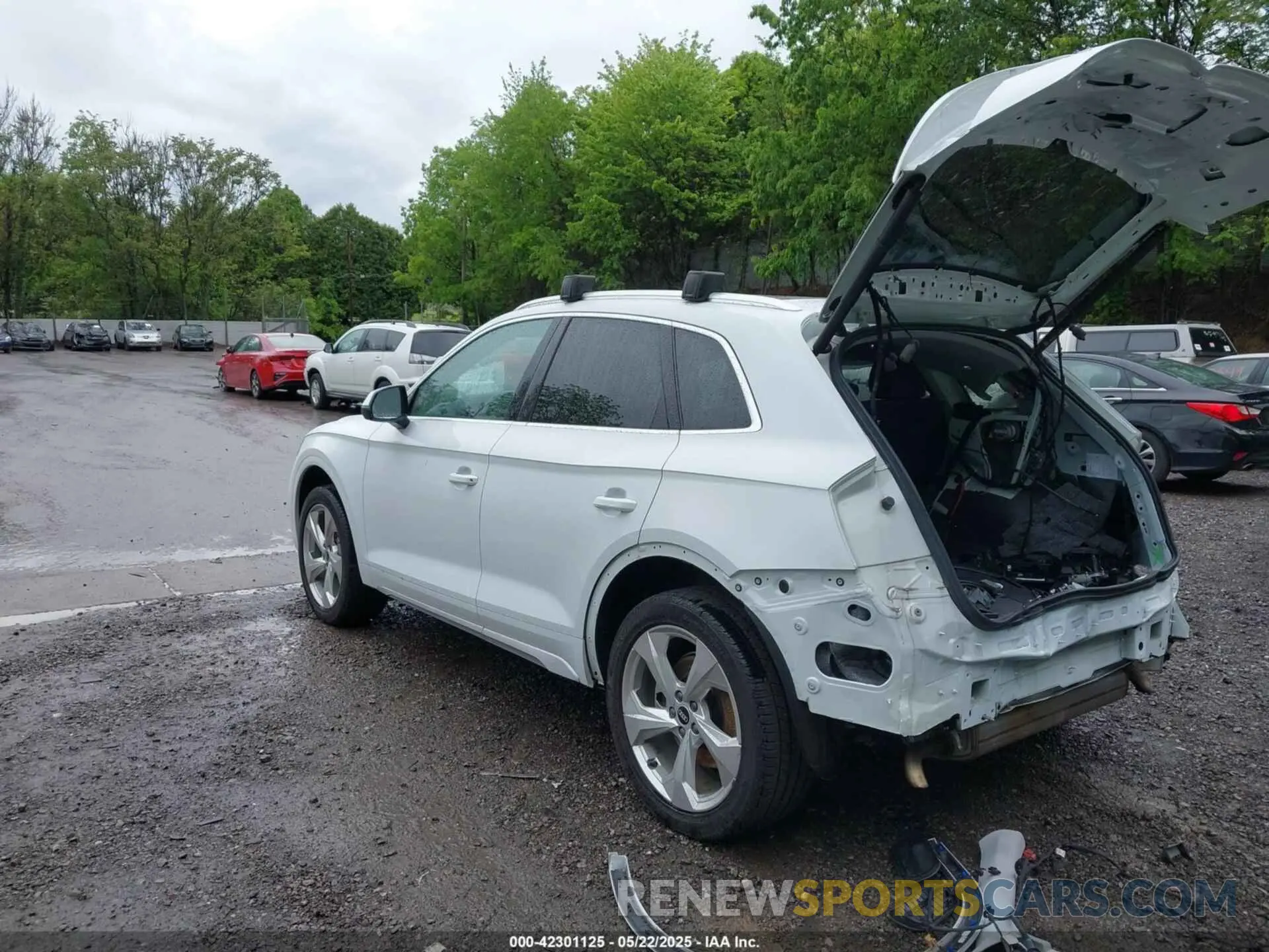 3 Photograph of a damaged car WA1BAAFY5M2063446 AUDI Q5 2021