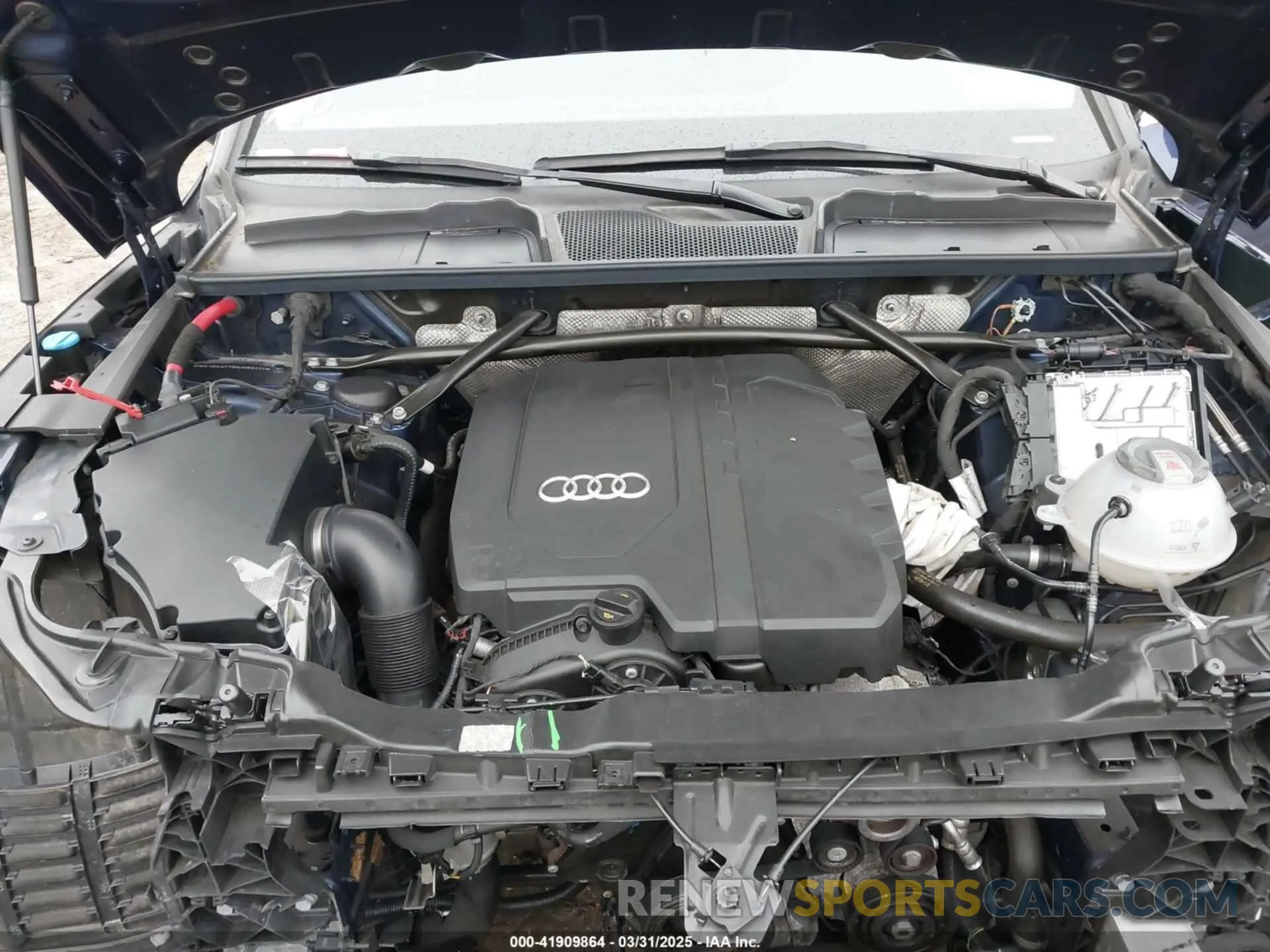 10 Photograph of a damaged car WA1BAAFY6M2059311 AUDI Q5 2021