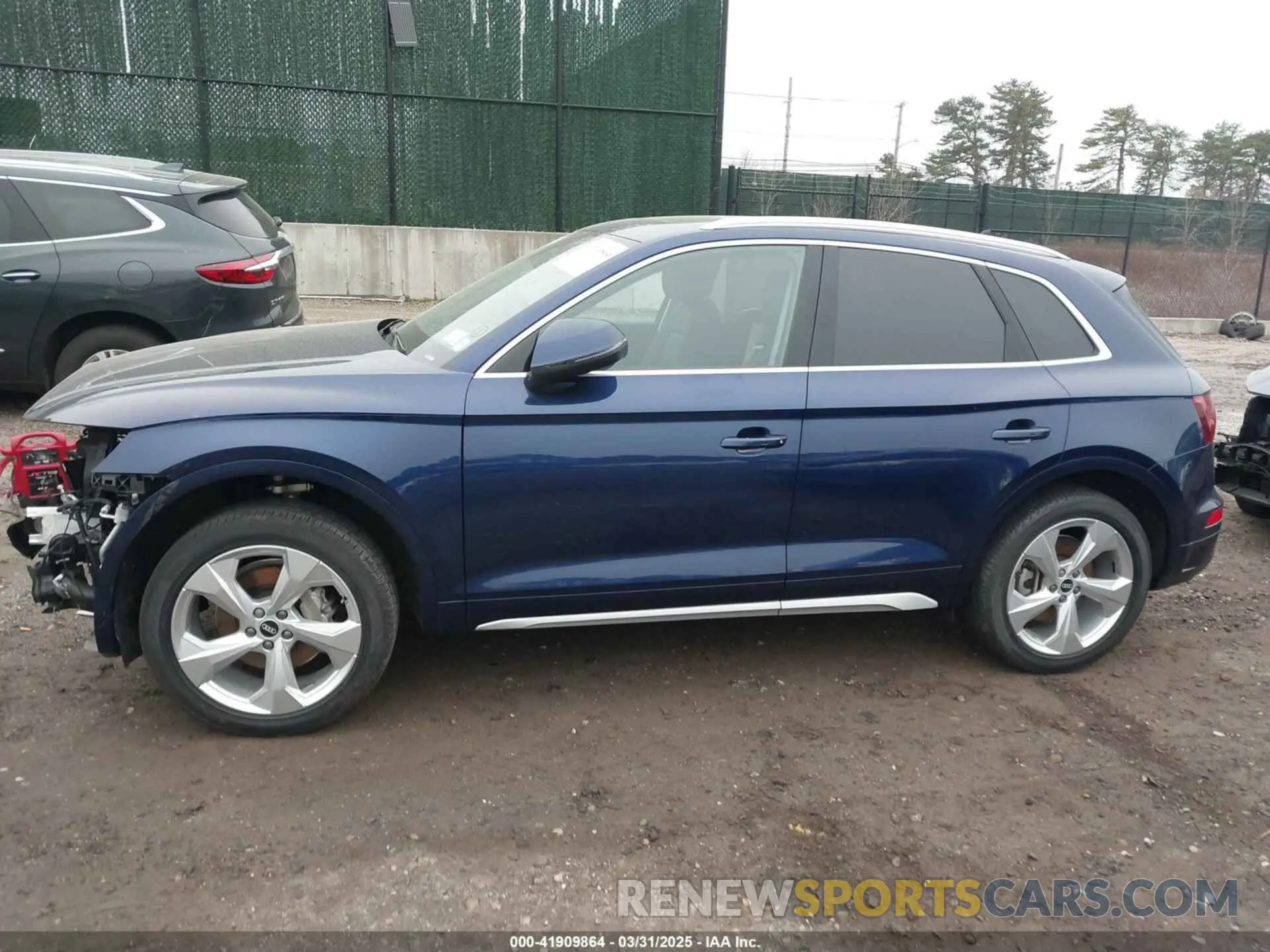 14 Photograph of a damaged car WA1BAAFY6M2059311 AUDI Q5 2021