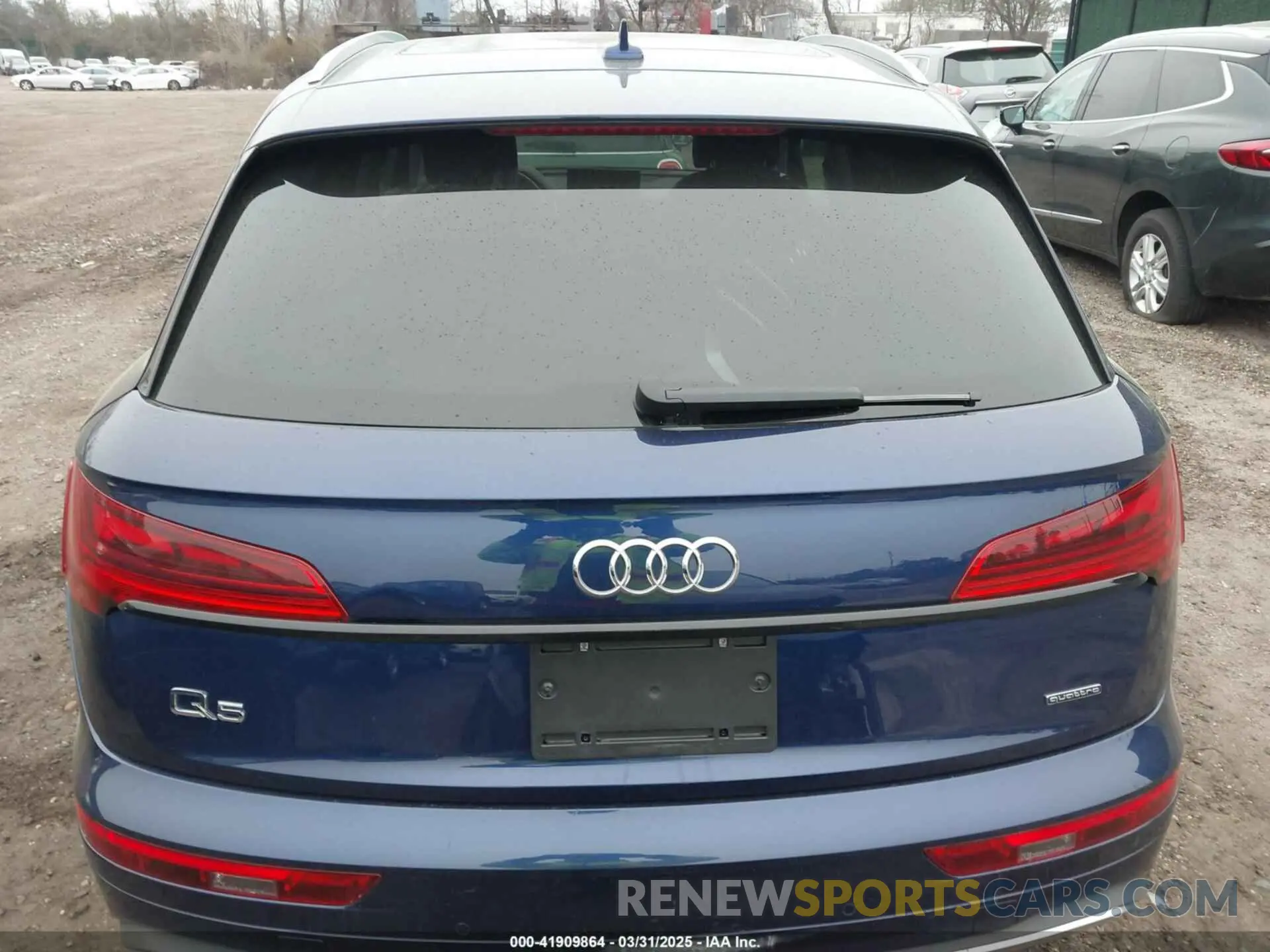 16 Photograph of a damaged car WA1BAAFY6M2059311 AUDI Q5 2021