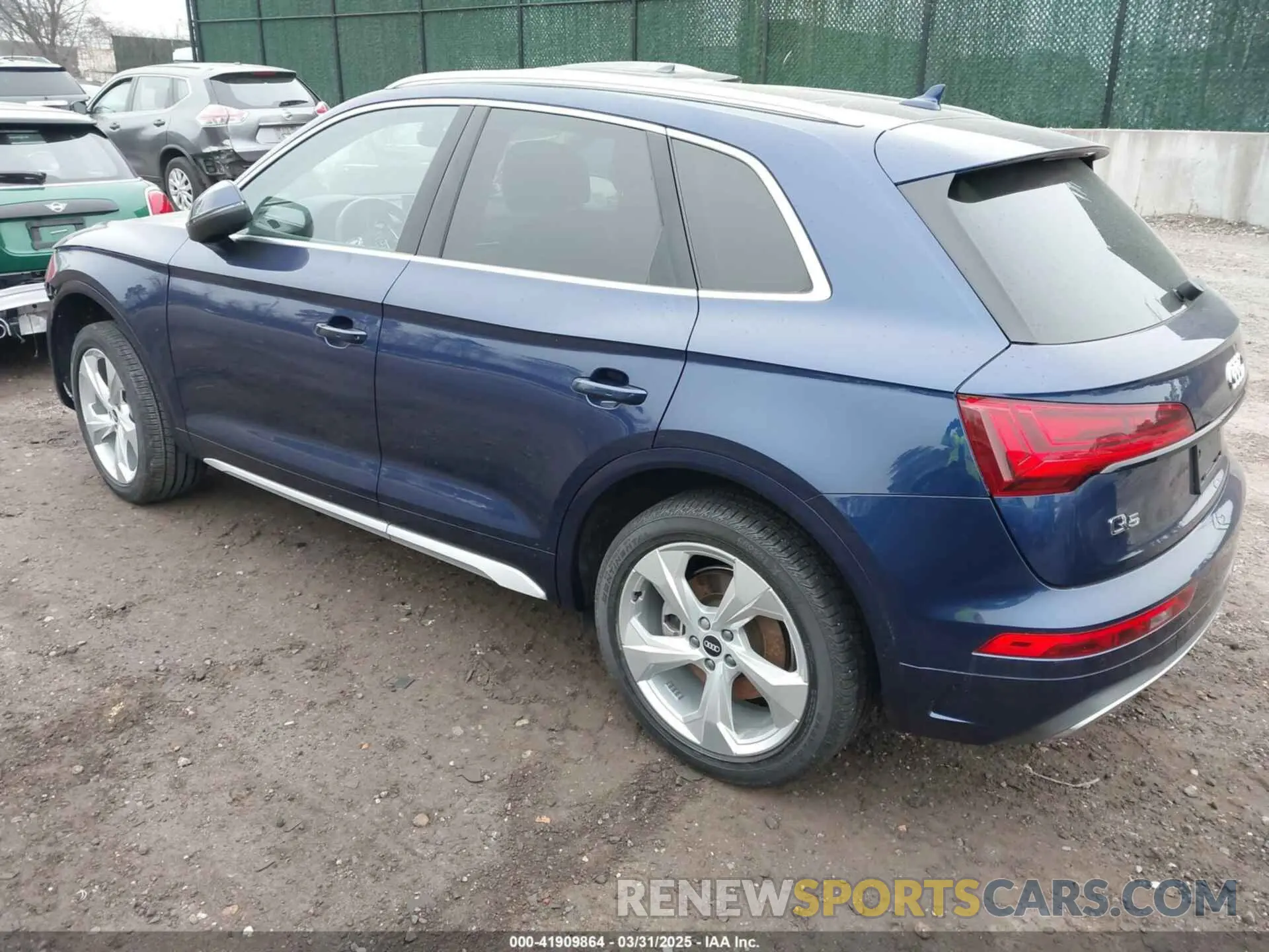 3 Photograph of a damaged car WA1BAAFY6M2059311 AUDI Q5 2021