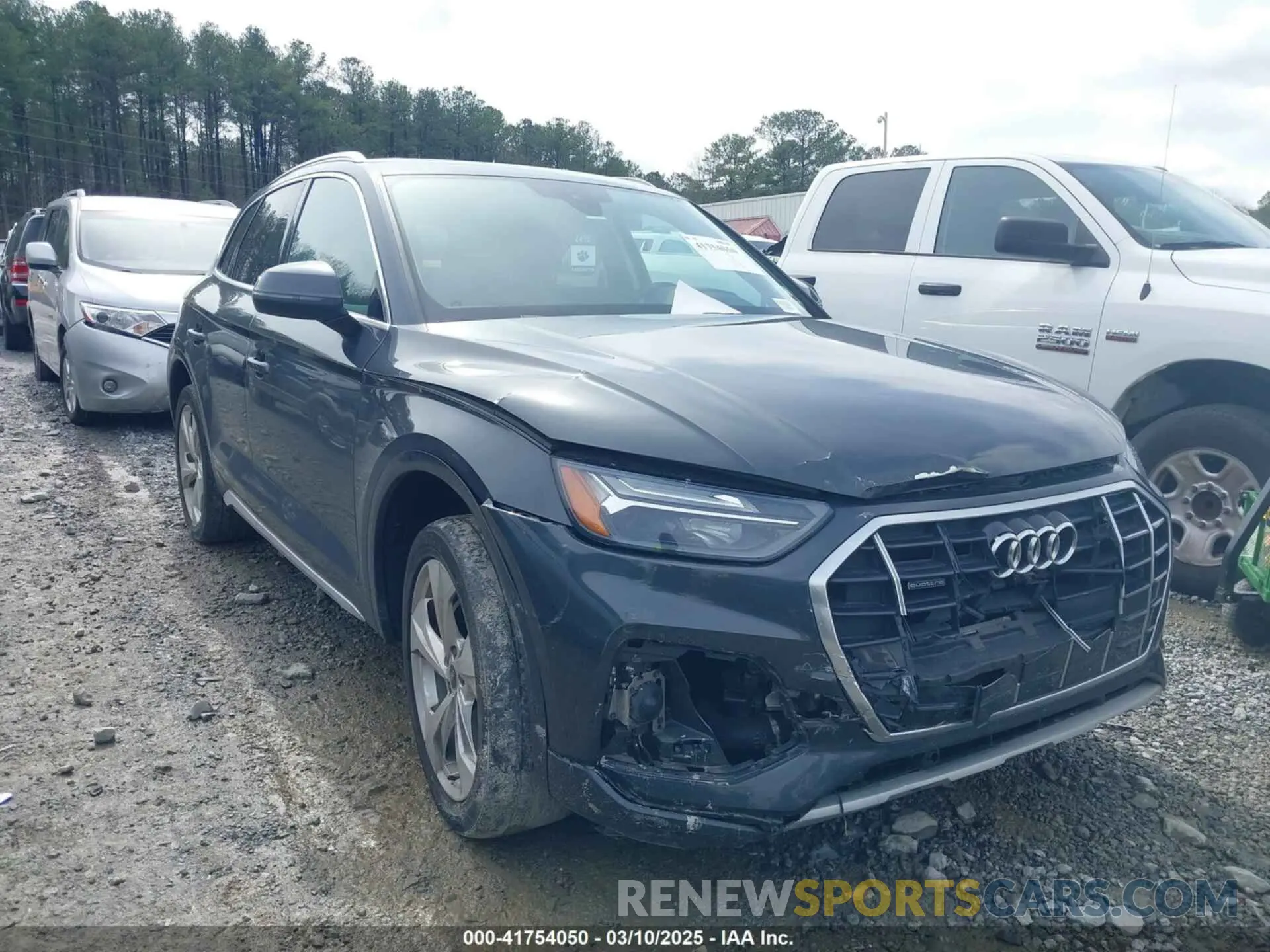 13 Photograph of a damaged car WA1BAAFY6M2092843 AUDI Q5 2021