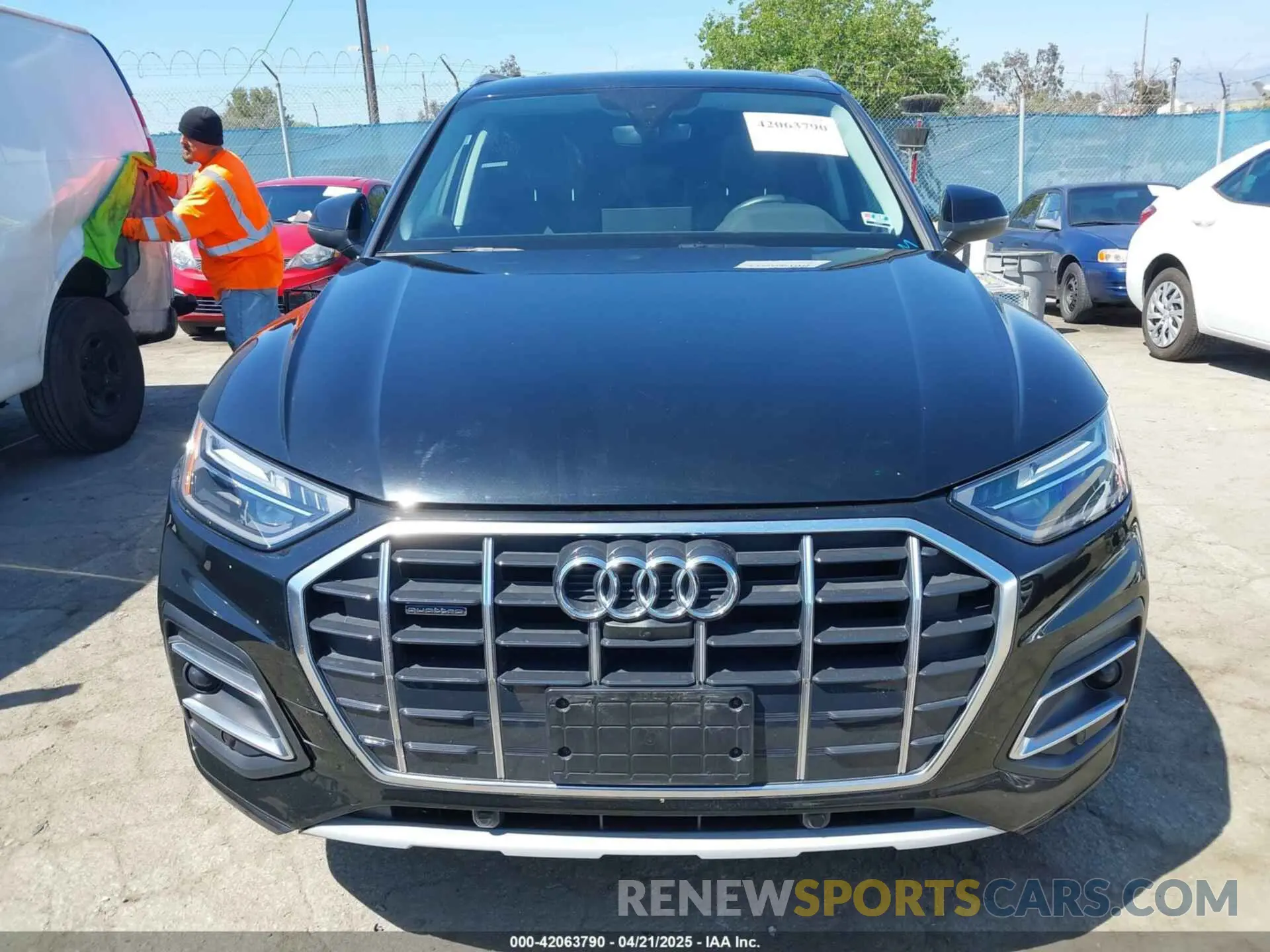 12 Фотография поврежденного автомобиля WA1BAAFY7M2114476 AUDI Q5 2021