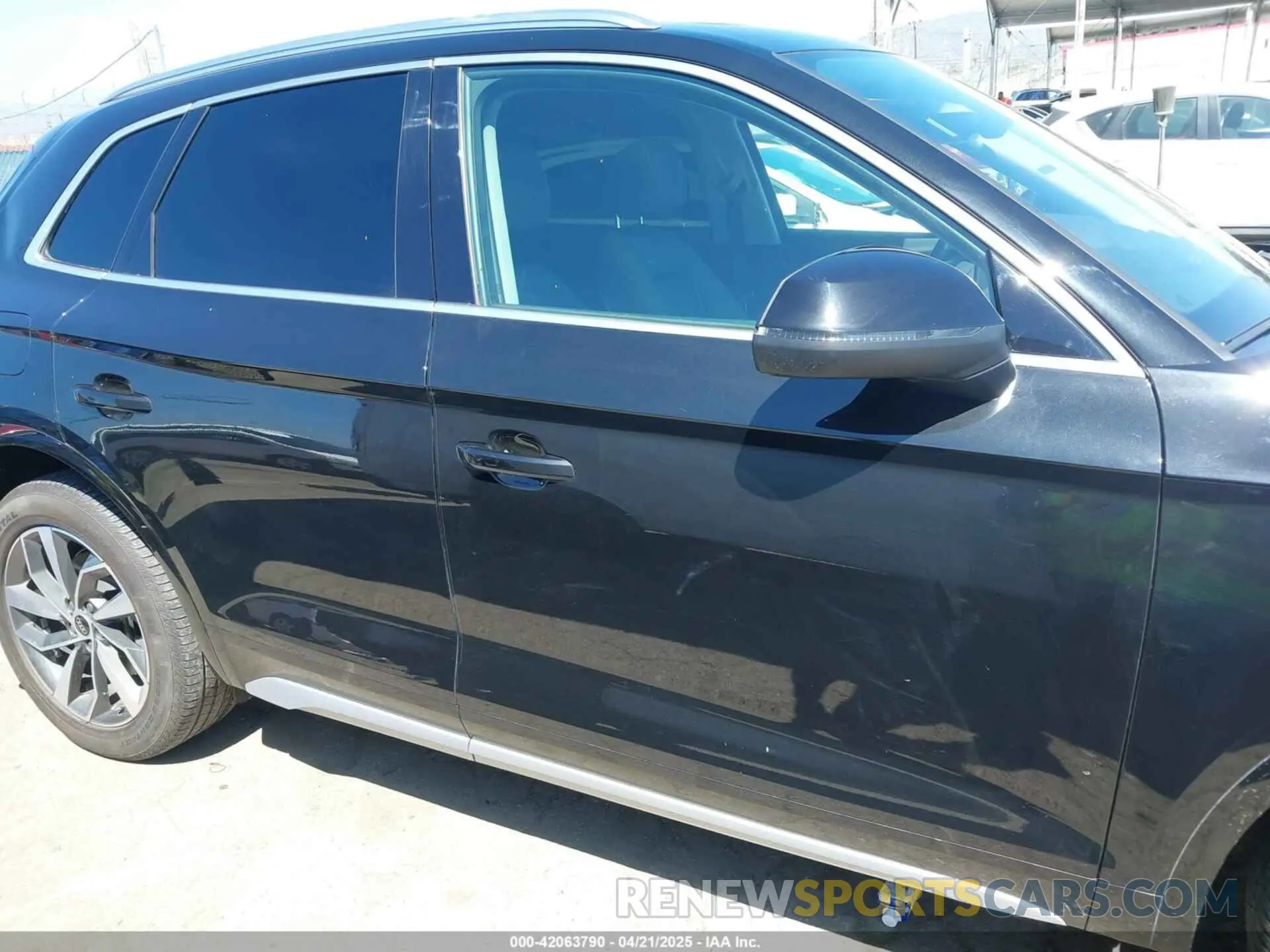 13 Фотография поврежденного автомобиля WA1BAAFY7M2114476 AUDI Q5 2021
