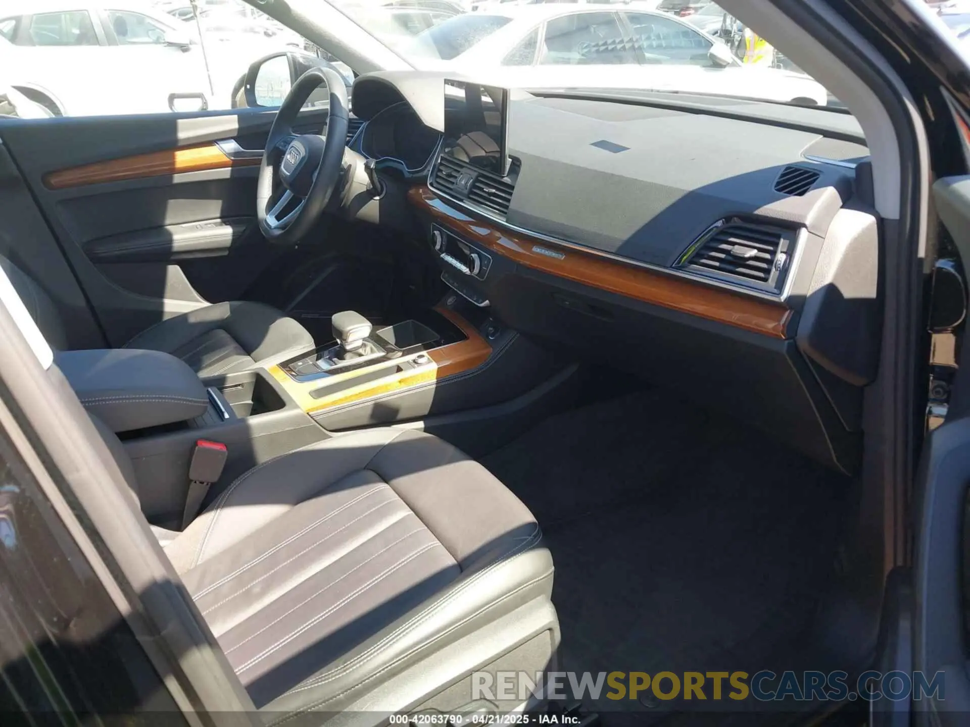 5 Фотография поврежденного автомобиля WA1BAAFY7M2114476 AUDI Q5 2021