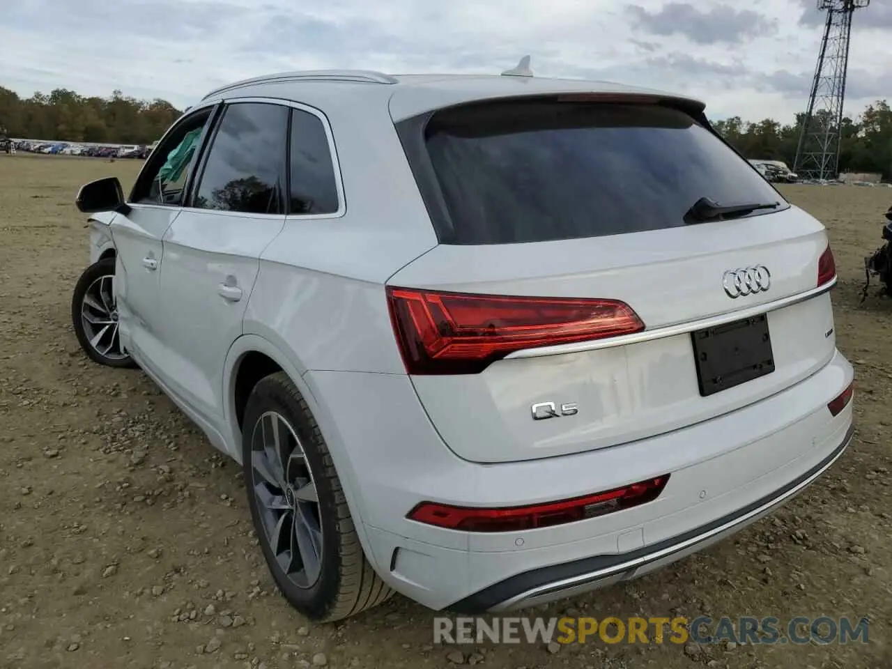 3 Photograph of a damaged car WA1BAAFY8M2032787 AUDI Q5 2021