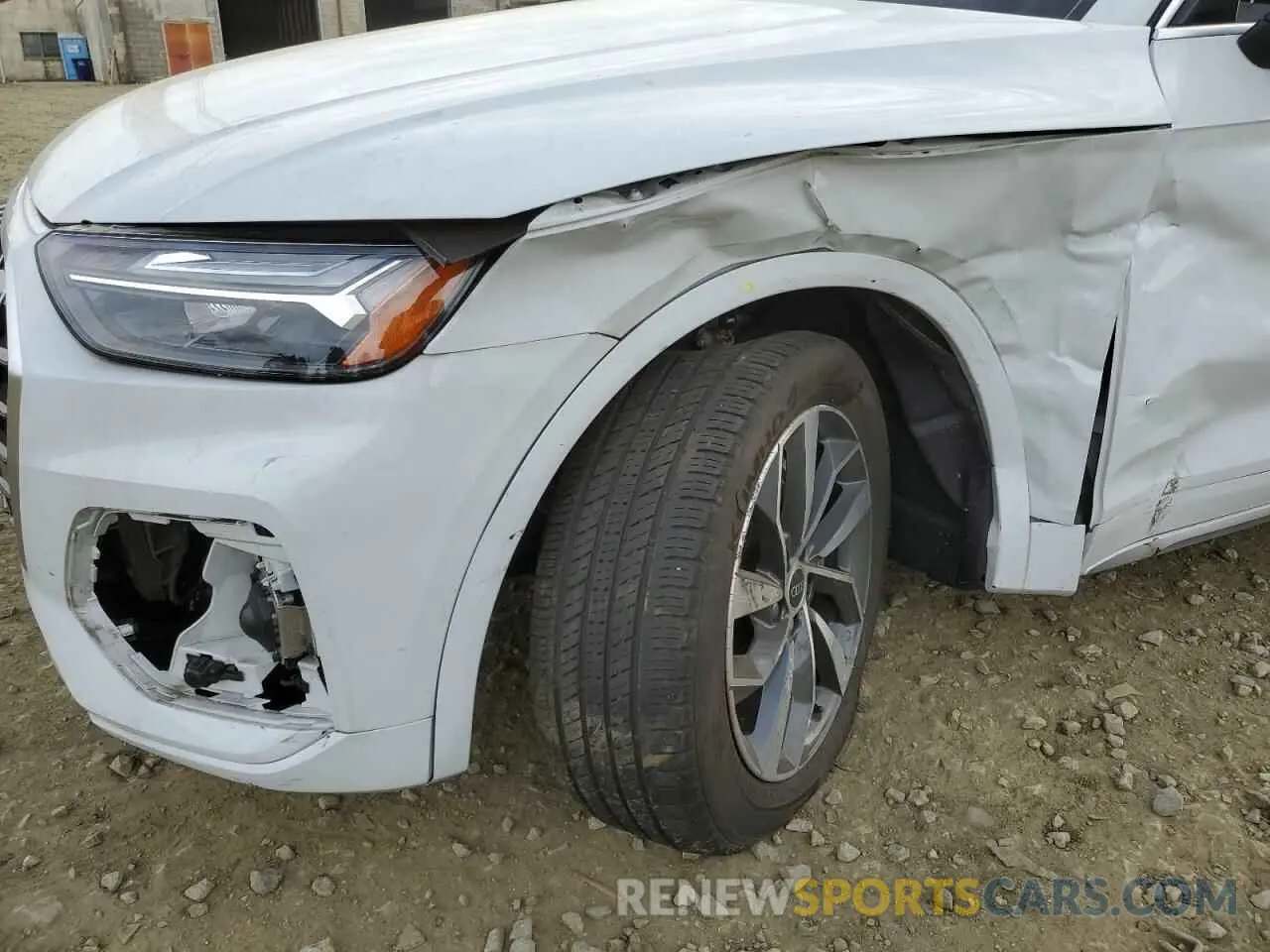 9 Photograph of a damaged car WA1BAAFY8M2032787 AUDI Q5 2021