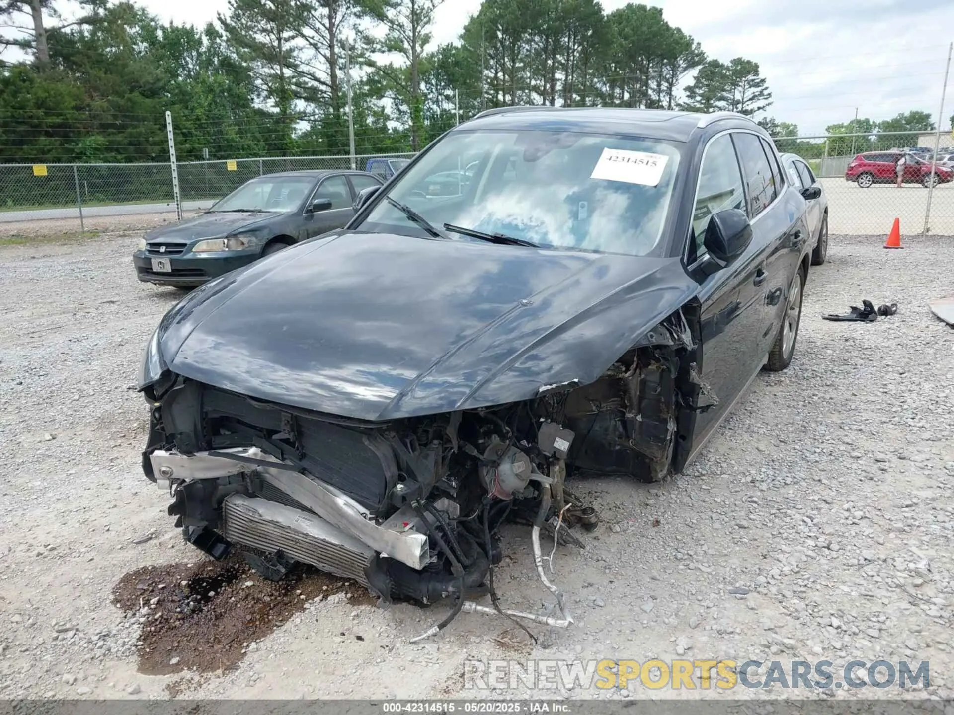6 Photograph of a damaged car WA1BAAFY8M2097185 AUDI Q5 2021