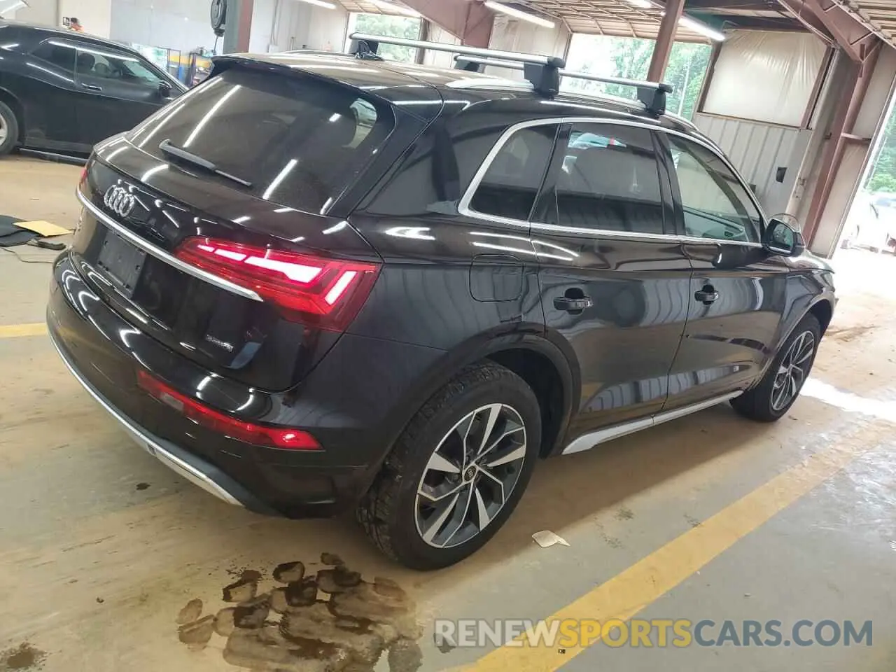 3 Photograph of a damaged car WA1BAAFY8M2116737 AUDI Q5 2021
