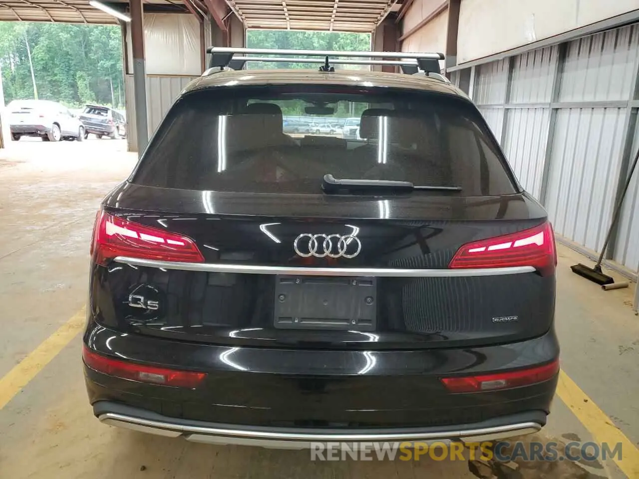 6 Photograph of a damaged car WA1BAAFY8M2116737 AUDI Q5 2021