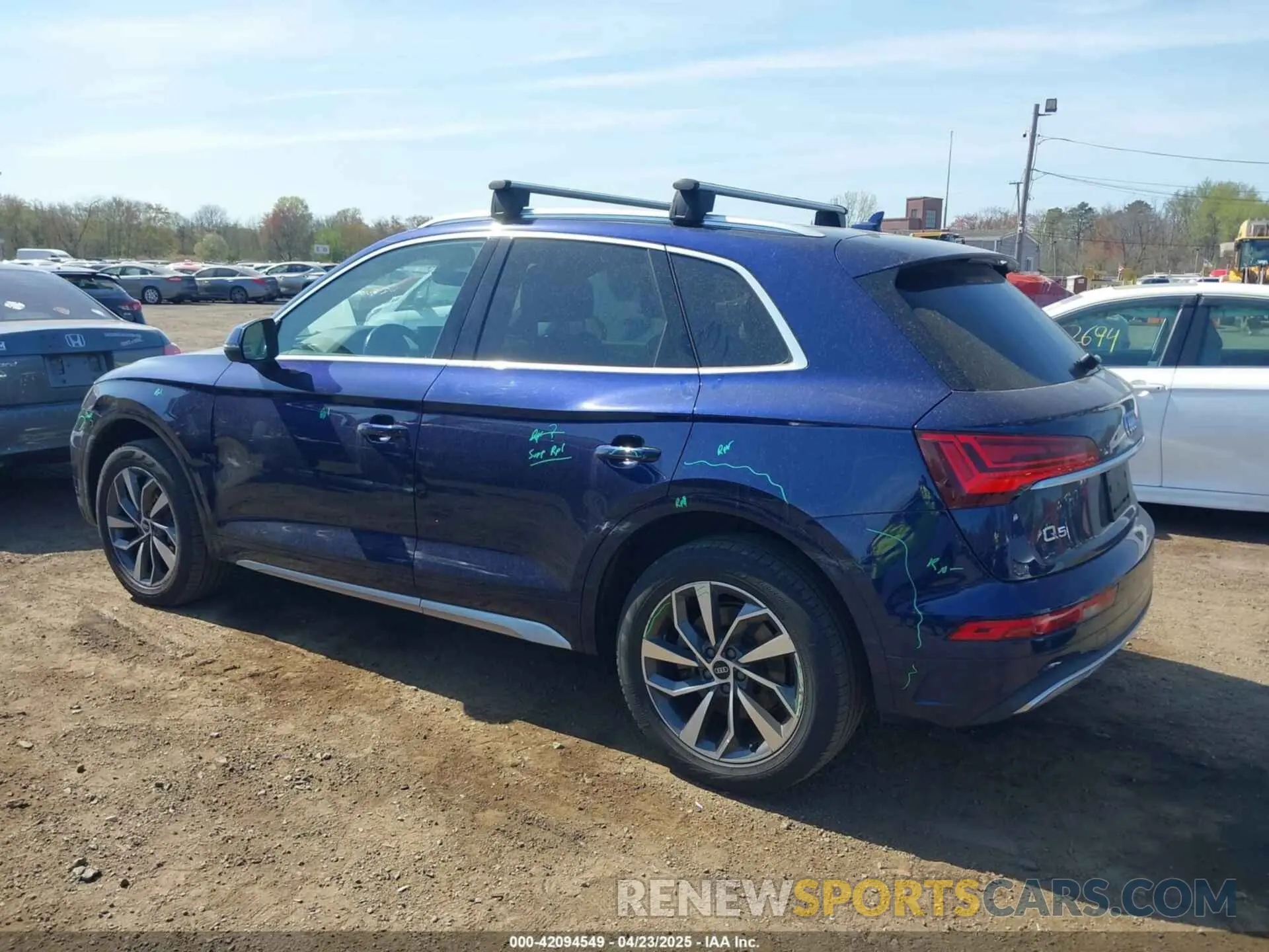 17 Photograph of a damaged car WA1BAAFY9M2025847 AUDI Q5 2021