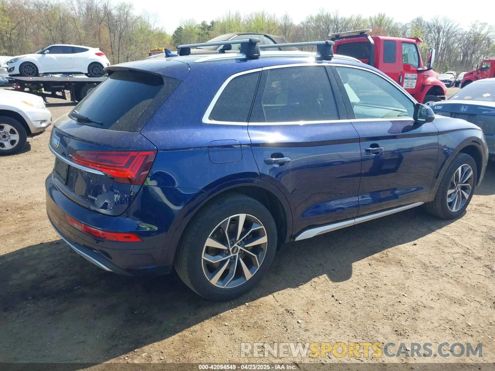 4 Photograph of a damaged car WA1BAAFY9M2025847 AUDI Q5 2021