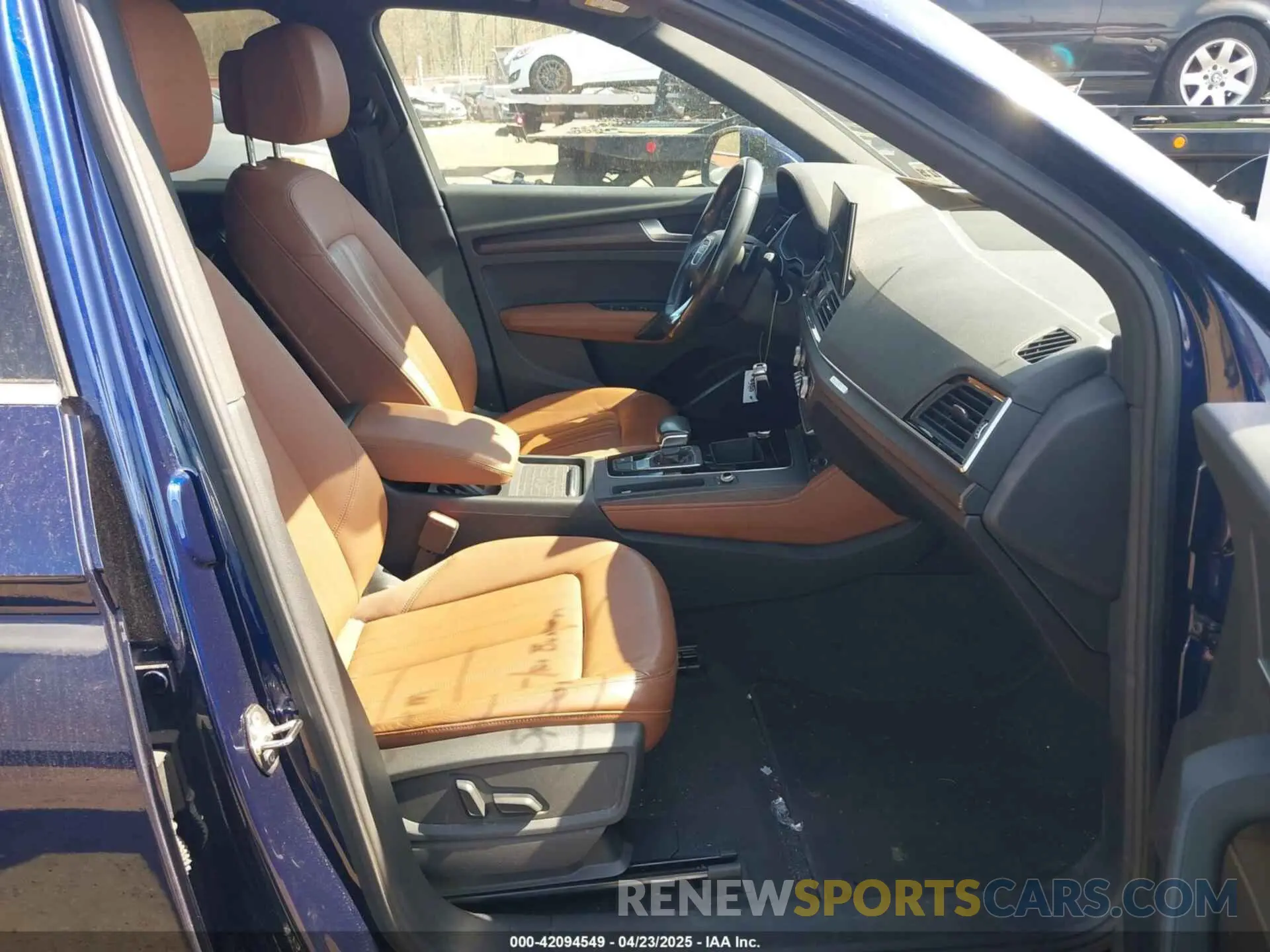 5 Photograph of a damaged car WA1BAAFY9M2025847 AUDI Q5 2021