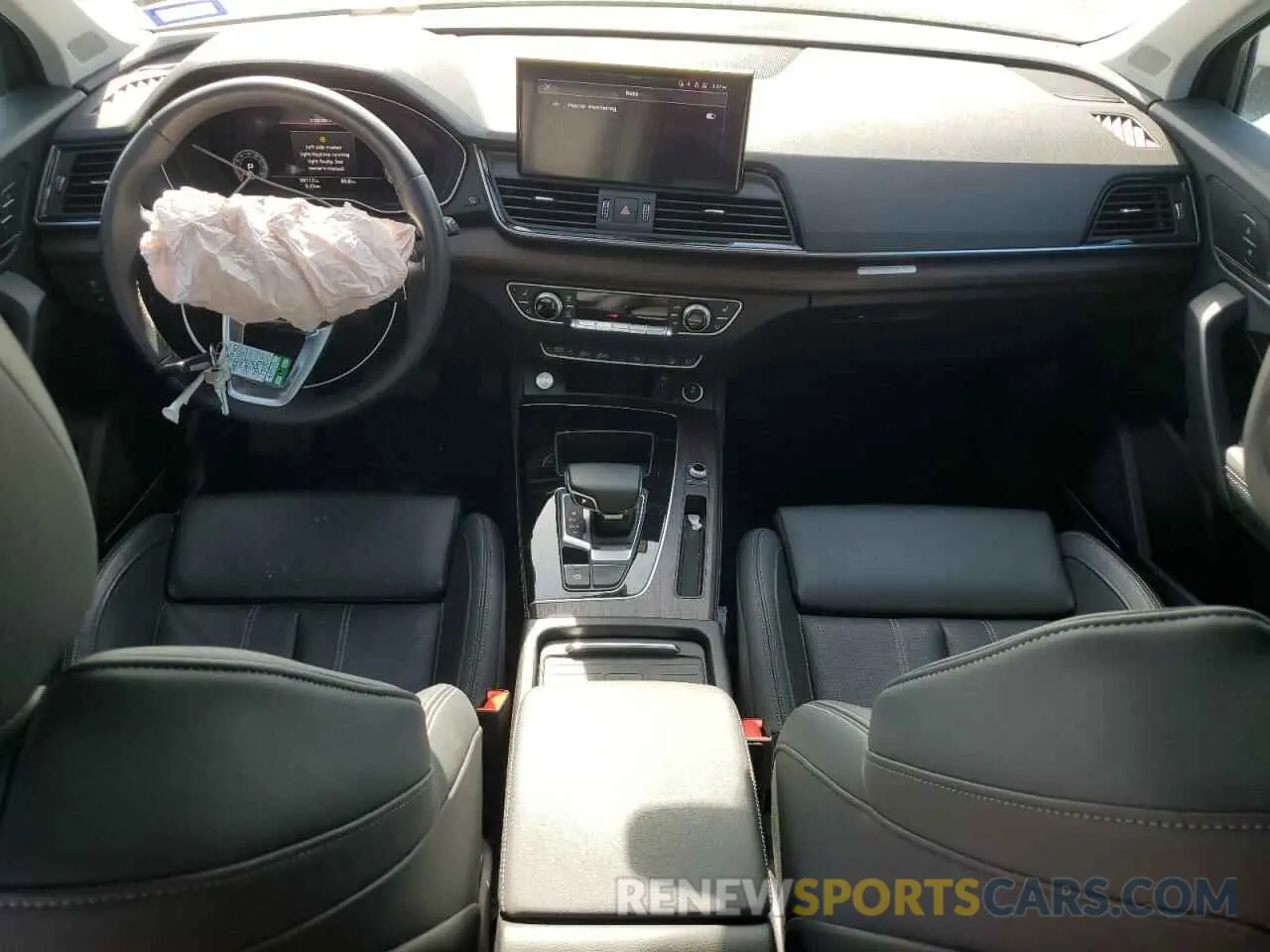 8 Photograph of a damaged car WA1BAAFYXM2083241 AUDI Q5 2021