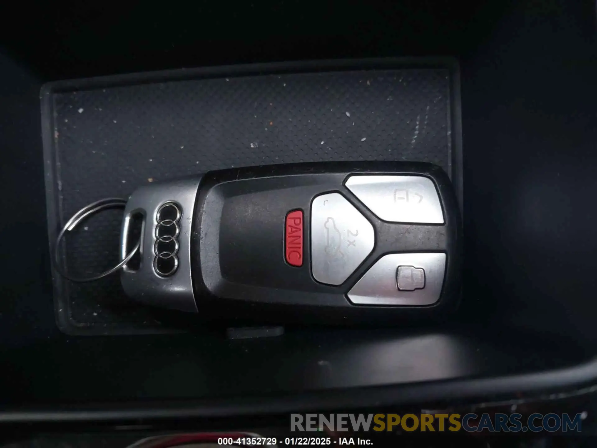 11 Photograph of a damaged car WA1BAAFYXM2112074 AUDI Q5 2021