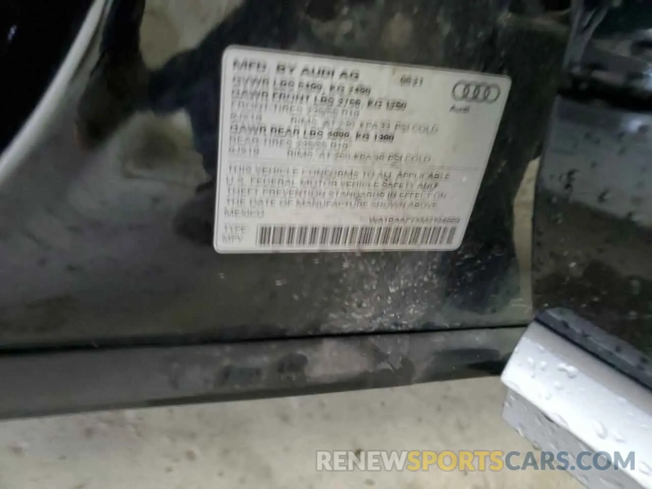 14 Photograph of a damaged car WA1BAAFYXM2124869 AUDI Q5 2021