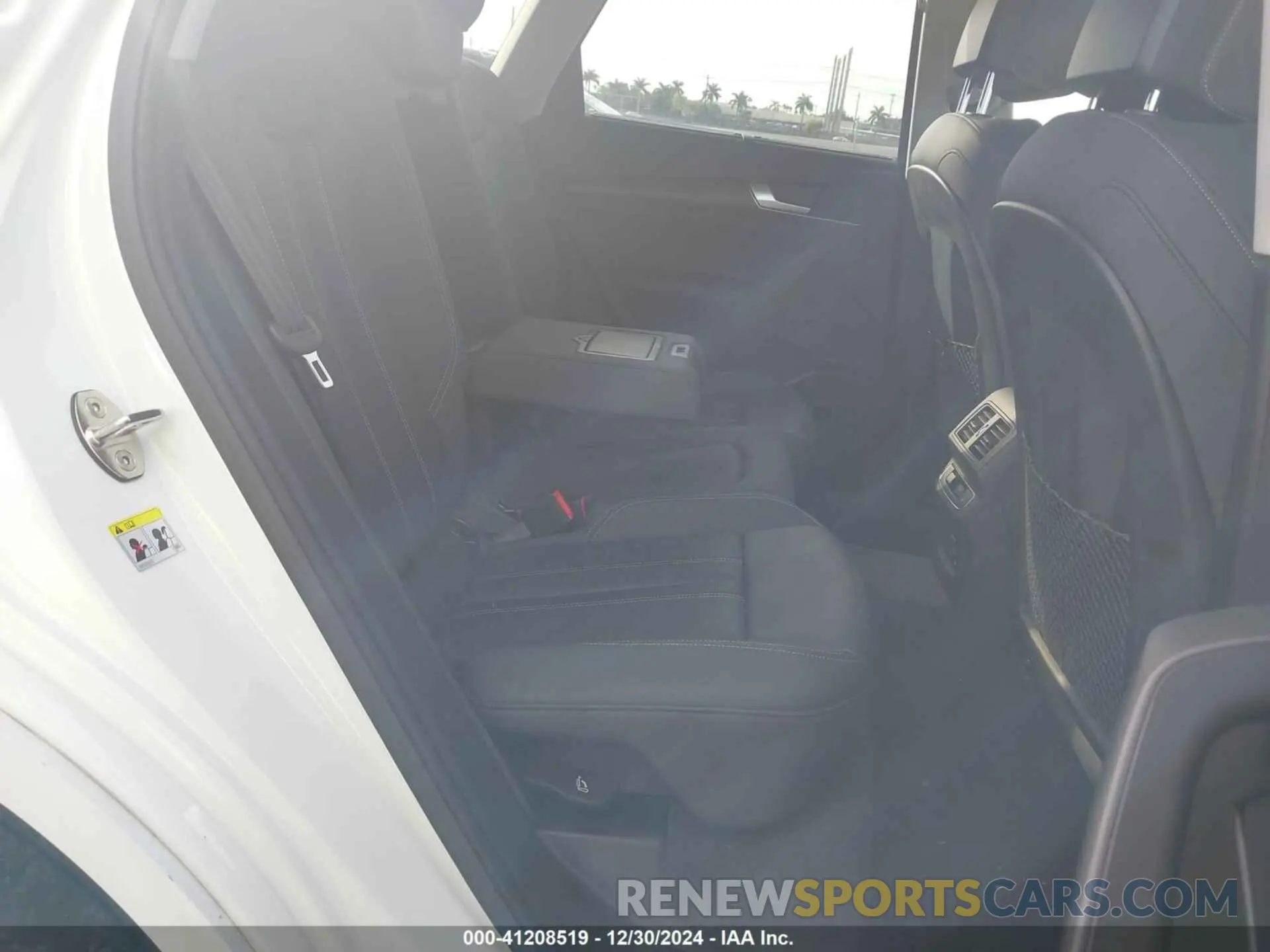 8 Photograph of a damaged car WA1CAAFY7M2055059 AUDI Q5 2021