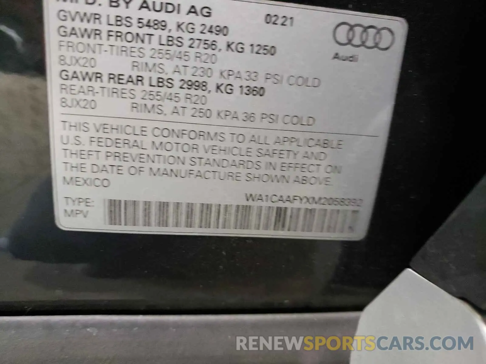 10 Photograph of a damaged car WA1CAAFYXM2058392 AUDI Q5 2021