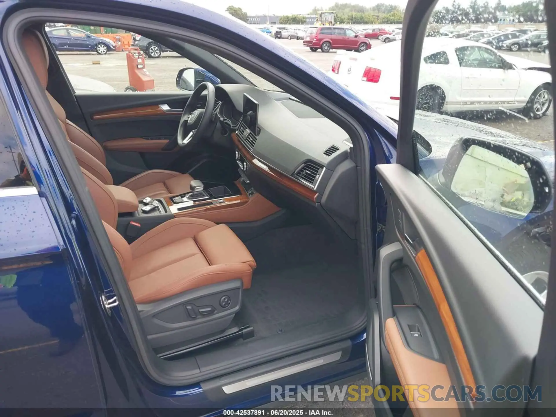 5 Photograph of a damaged car WA1CABFY6M2054233 AUDI Q5 2021