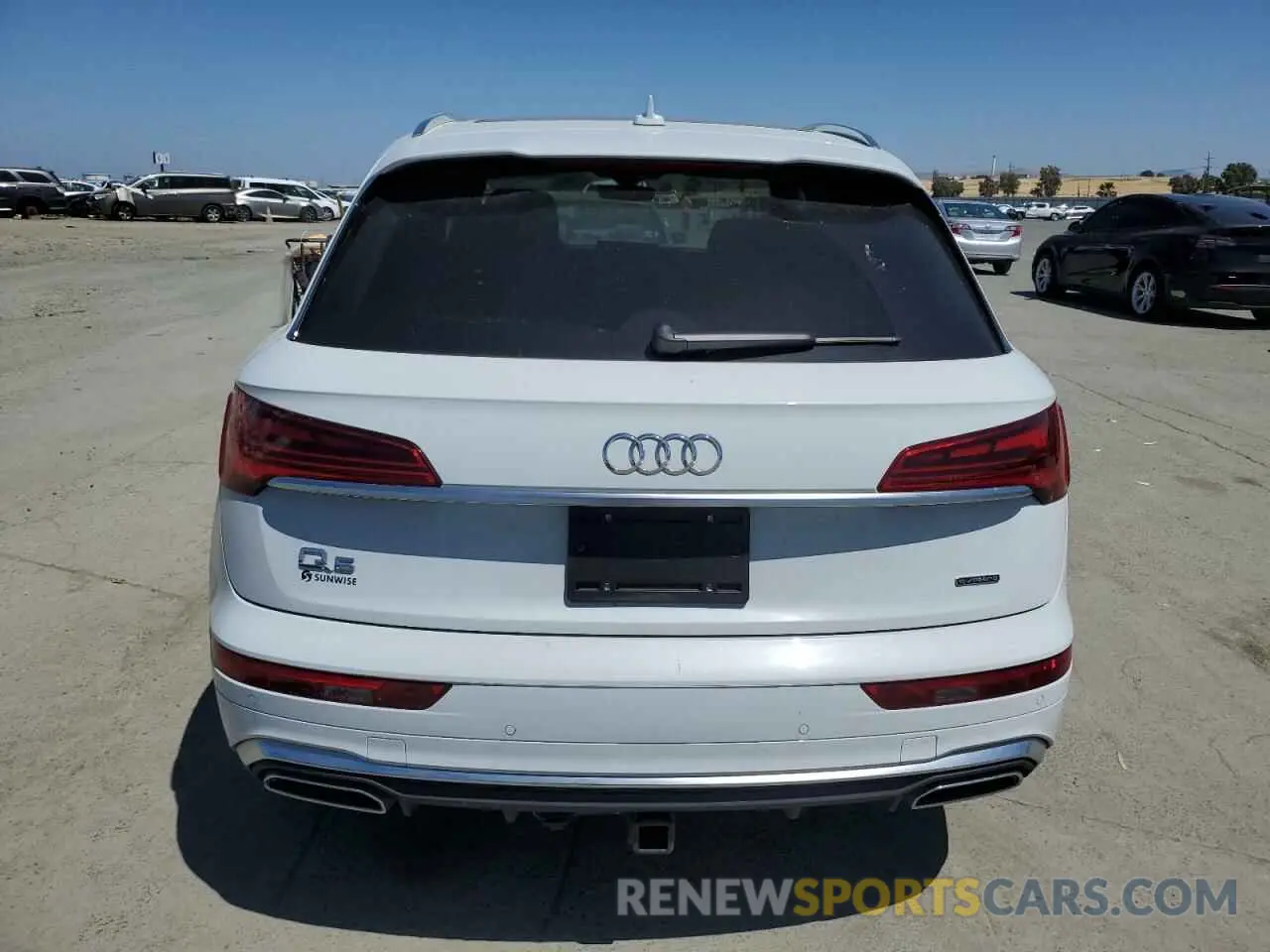 6 Photograph of a damaged car WA1E2AFY2M2129560 AUDI Q5 2021
