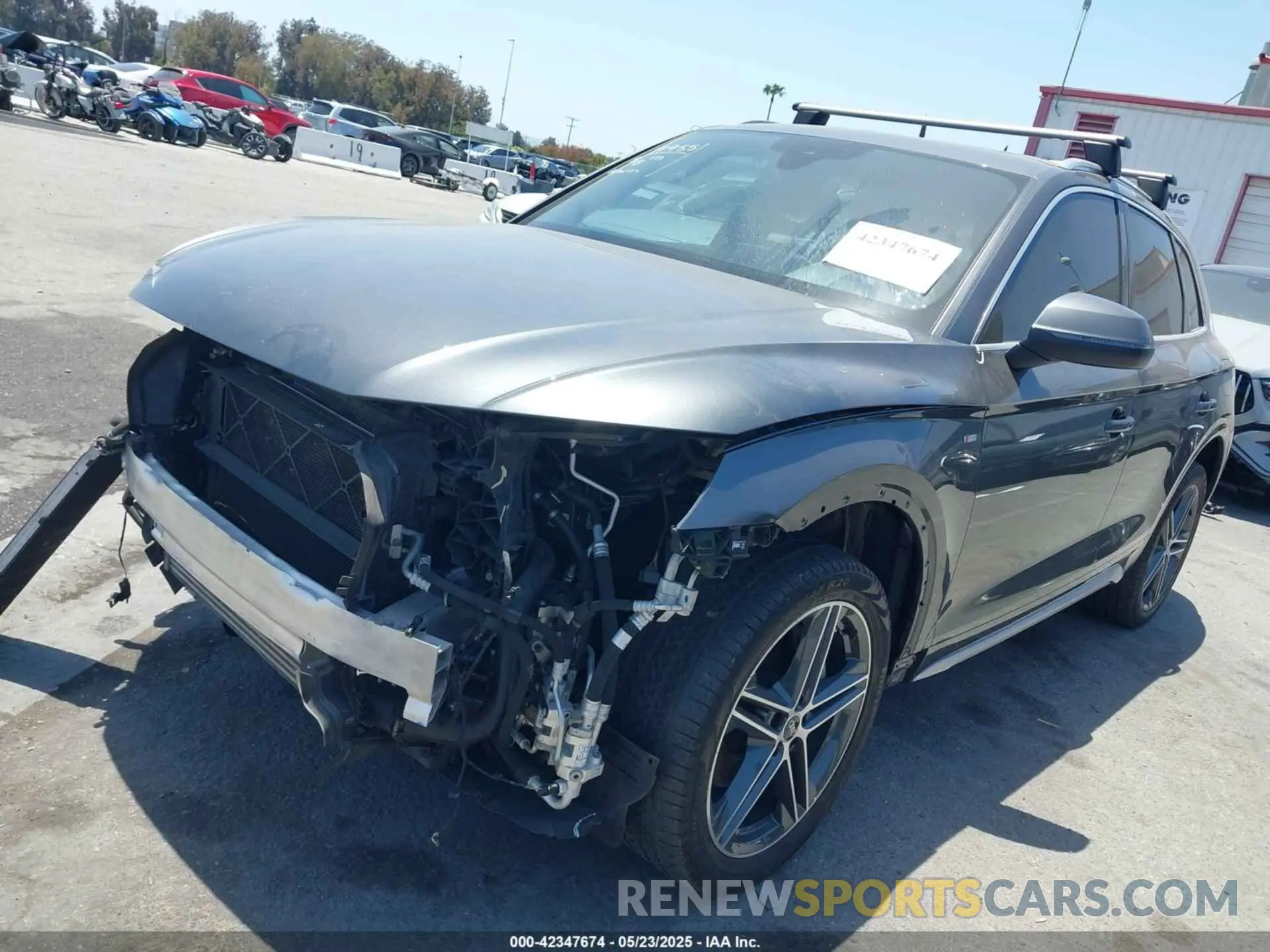 2 Photograph of a damaged car WA1E2AFY4M2130760 AUDI Q5 2021