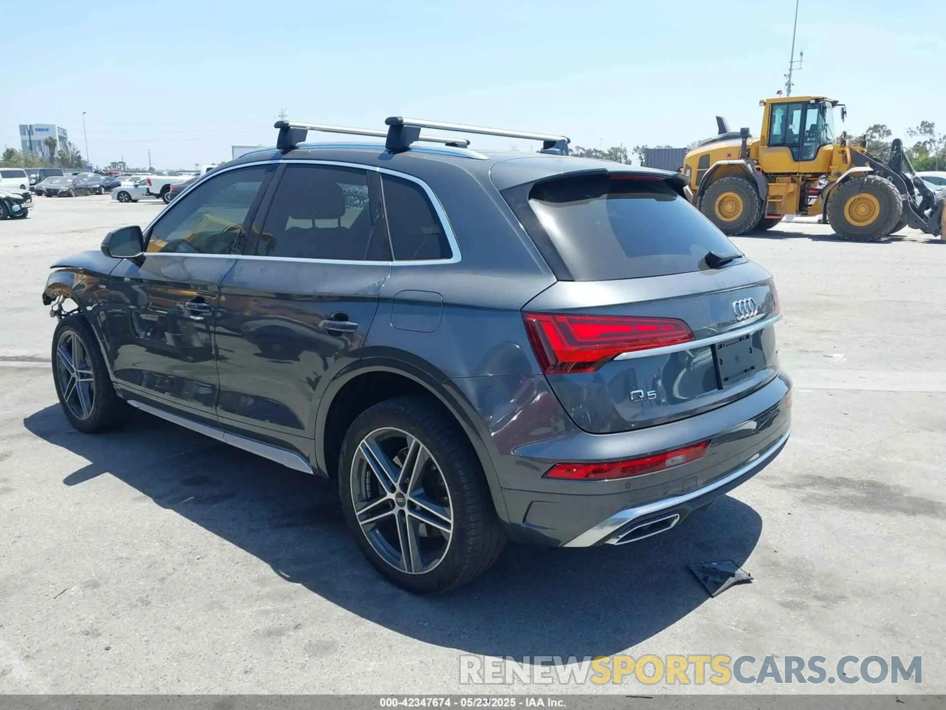3 Photograph of a damaged car WA1E2AFY4M2130760 AUDI Q5 2021