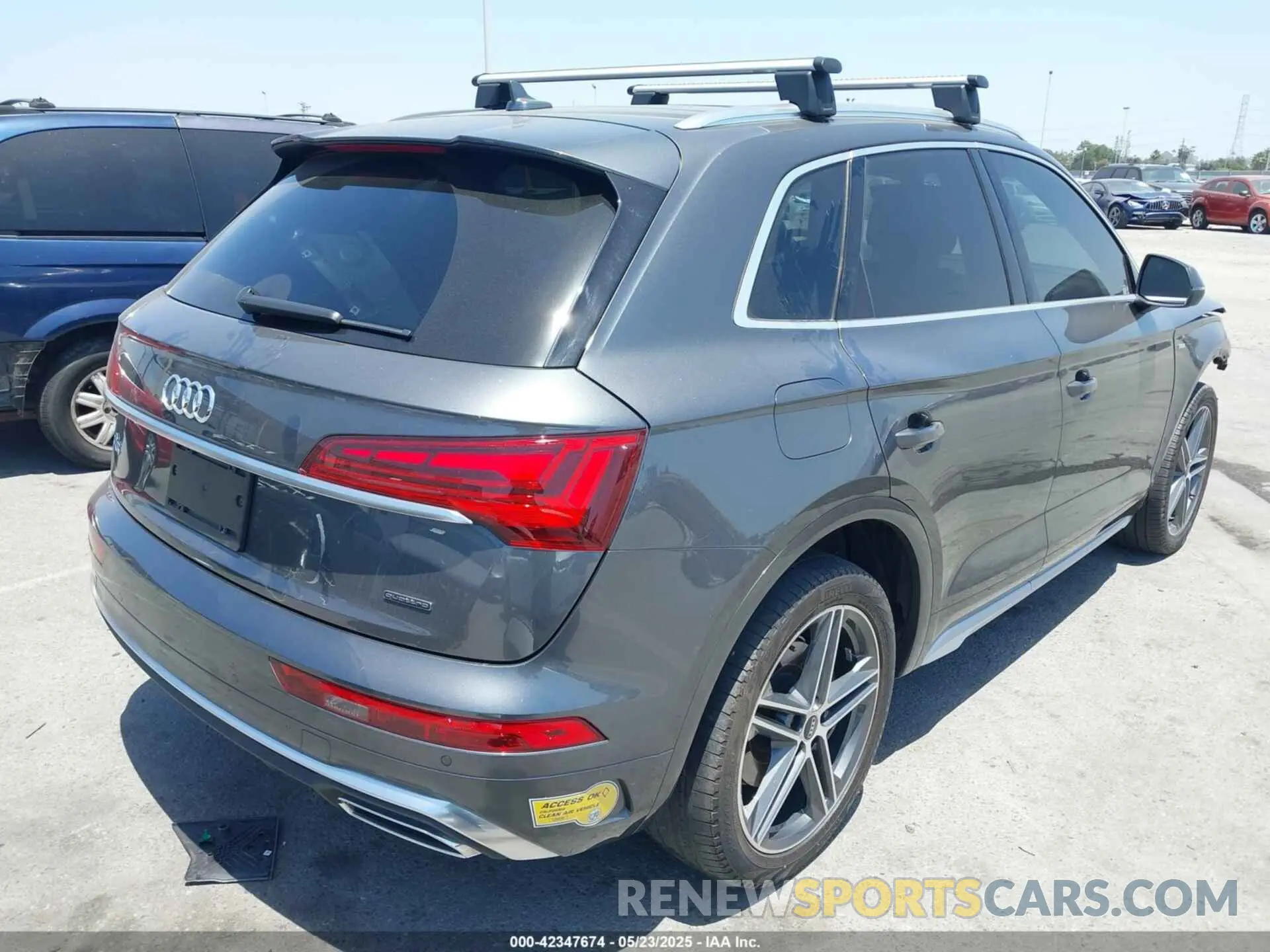 4 Photograph of a damaged car WA1E2AFY4M2130760 AUDI Q5 2021