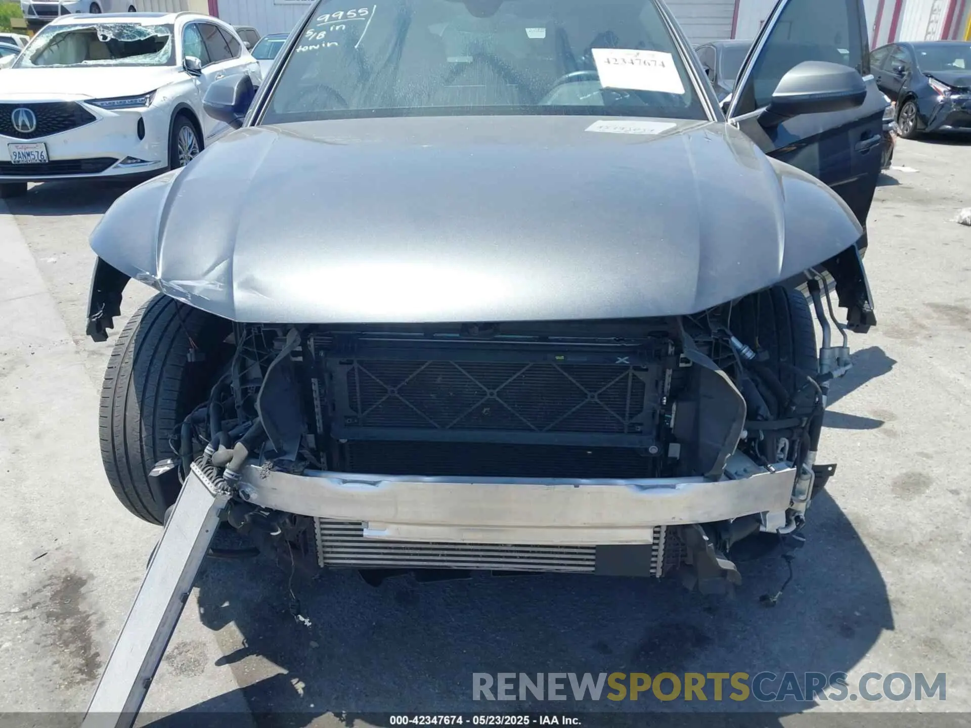 6 Photograph of a damaged car WA1E2AFY4M2130760 AUDI Q5 2021