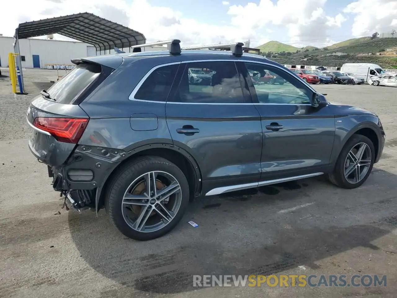 3 Фотография поврежденного автомобиля WA1E2AFY6M2101017 AUDI Q5 2021